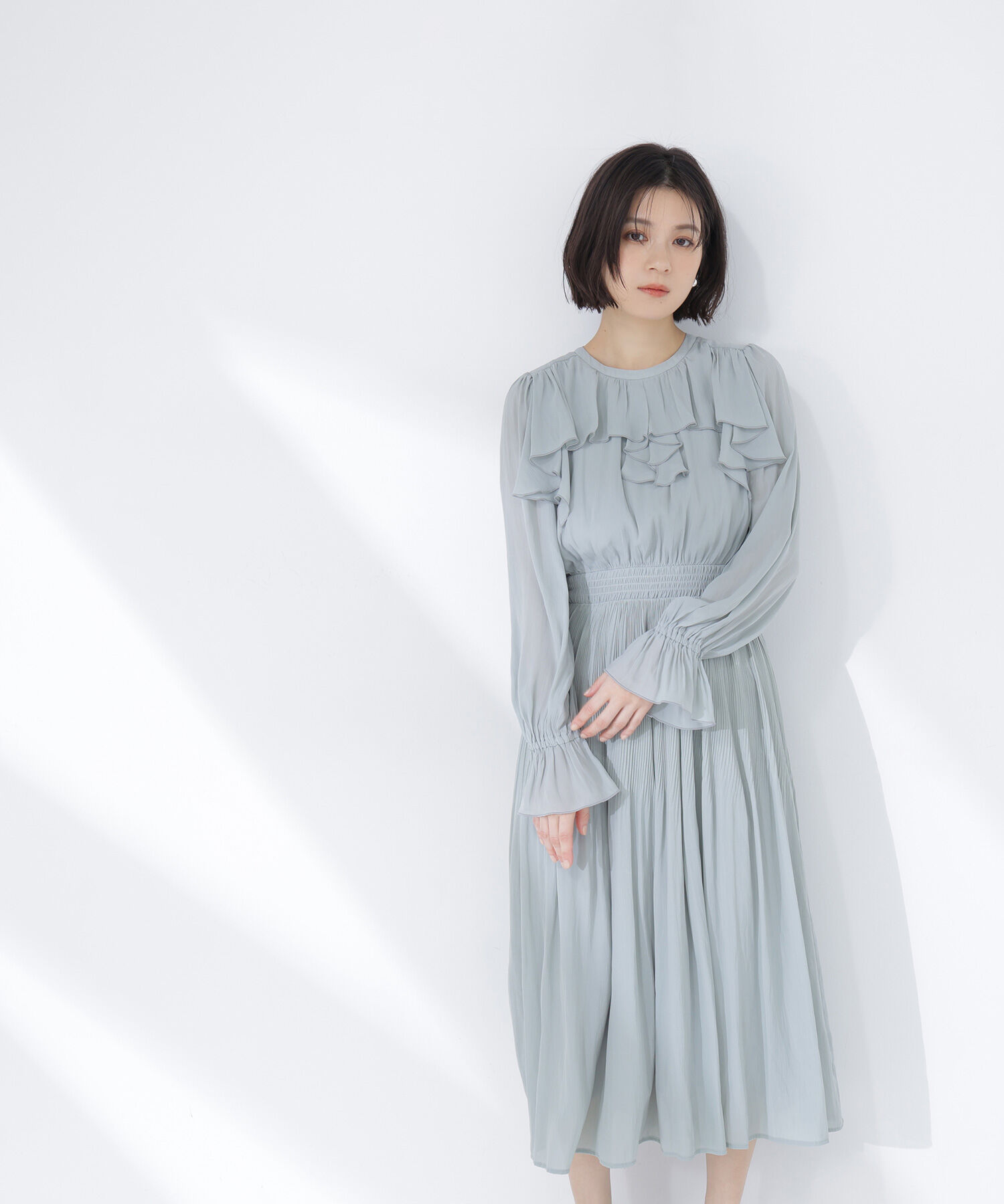  「ラッフルデザインワンピース」|ワンピース|