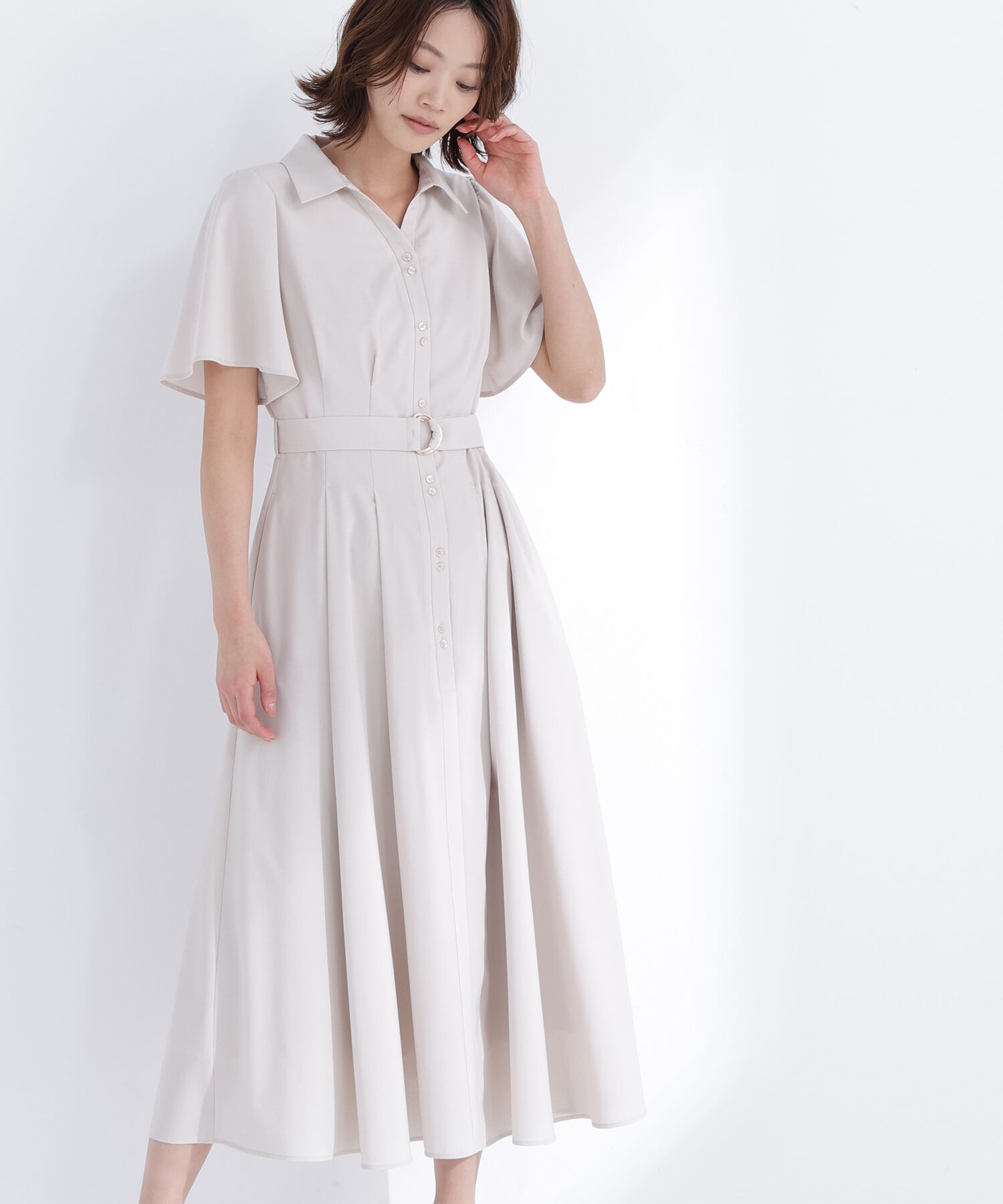  「〈ちょうど、いい服〉&ldquo;初めまして&rdquo;がうまくいく好印象ワンピース」|ワンピース|