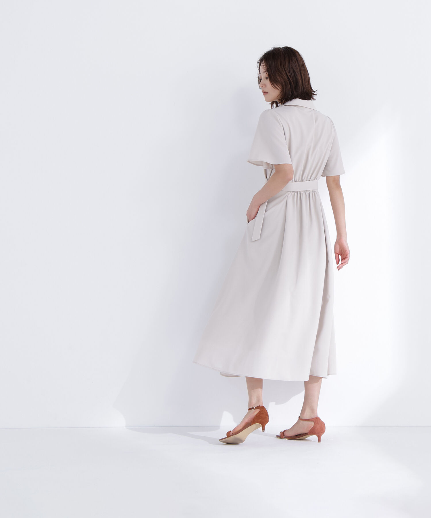  「〈ちょうど、いい服〉&ldquo;初めまして&rdquo;がうまくいく好印象ワンピース」|ワンピース|