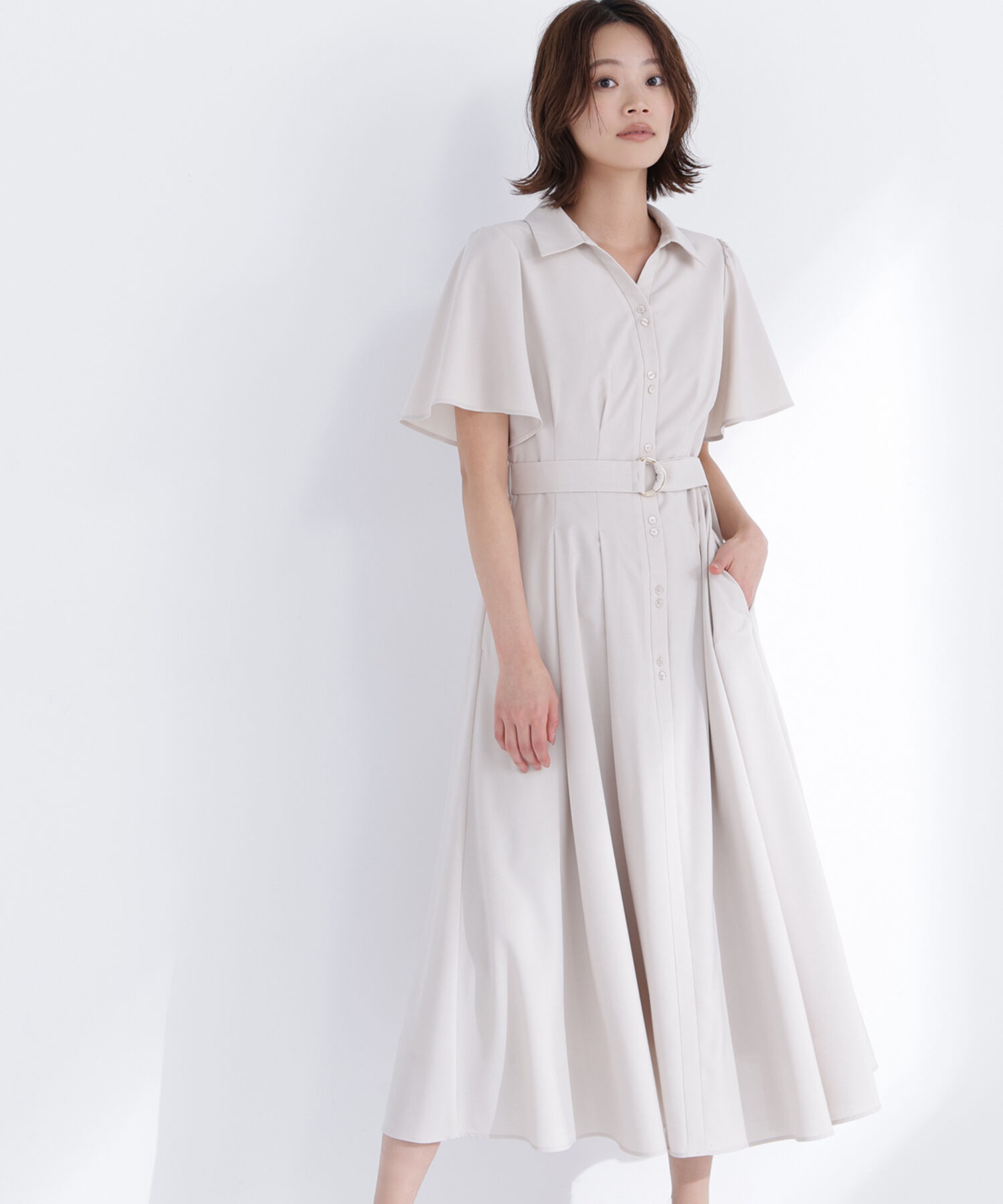  「〈ちょうど、いい服〉&ldquo;初めまして&rdquo;がうまくいく好印象ワンピース」|ワンピース|