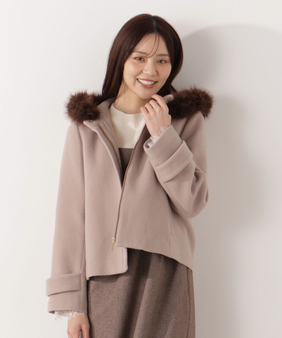 PROPORTION BODY DRESSING「モッサフードフェイクファーショートコート 25AW」|ブルゾン・スタジャン|ベージュ