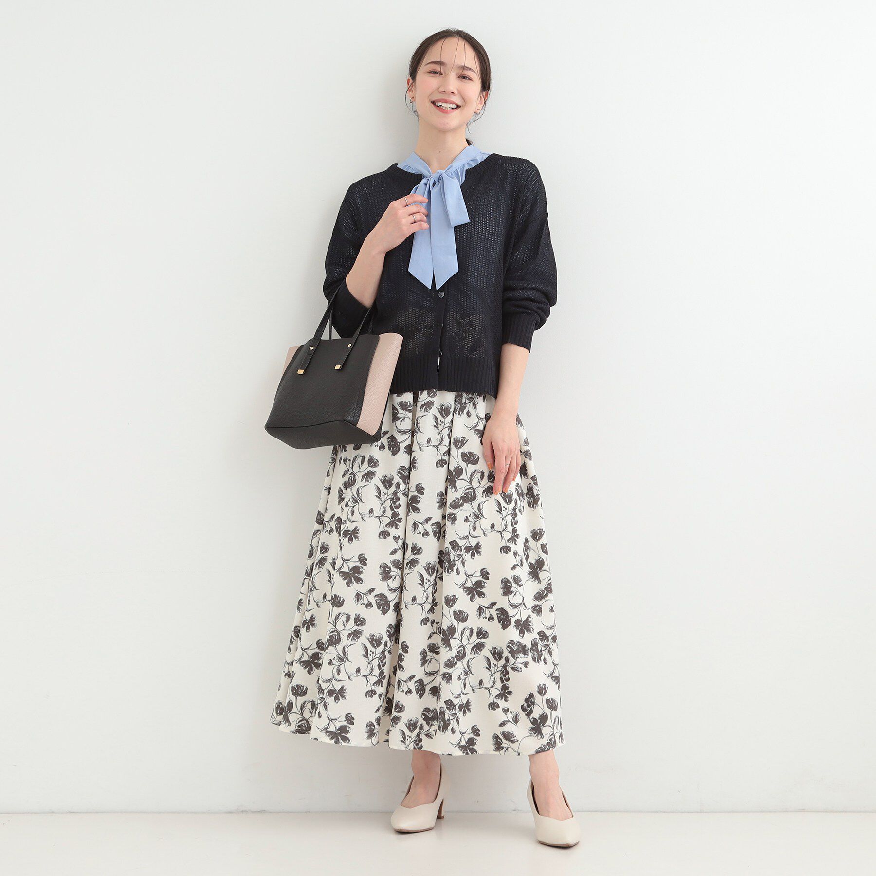 SHOO･LA･RUE「【洗濯機可/S-LL】キーネックでお顔周りすっきり ざっくり編みカーディガン」|カーディガン|