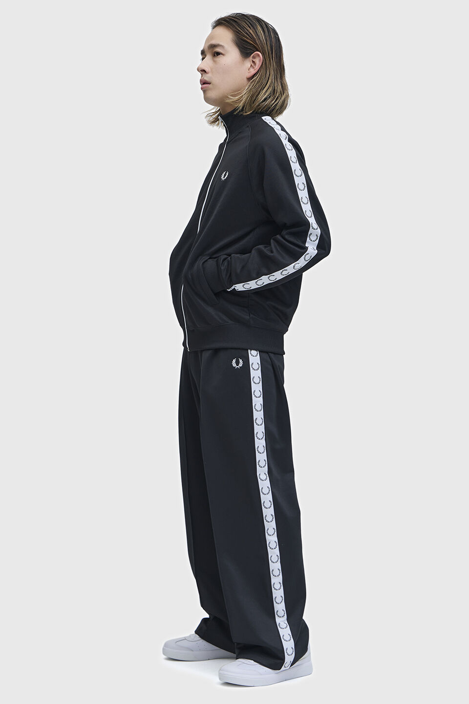 FRED PERRY 「Taped Track Jacket／フレッドペリートラックジャケット」|スウェット・ジャージ|