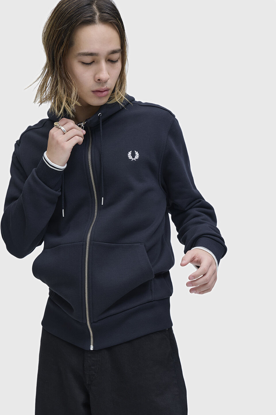 FRED PERRY 「Hooded Zip Through Sweatshirt／フードジップアップパーカー」|スウェット・ジャージ|