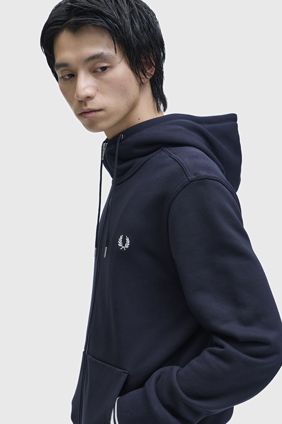 FRED PERRY 「Hooded Zip Through Sweatshirt／フードジップアップパーカー」|スウェット・ジャージ|