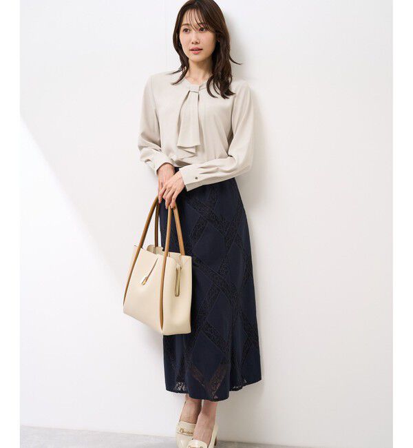 Rope&rsquo;Picnic「【WEB限定カラー・サイズ】メタルパーツフロントフリルタイブラウス/通勤対応」|シャツ・ブラウス|