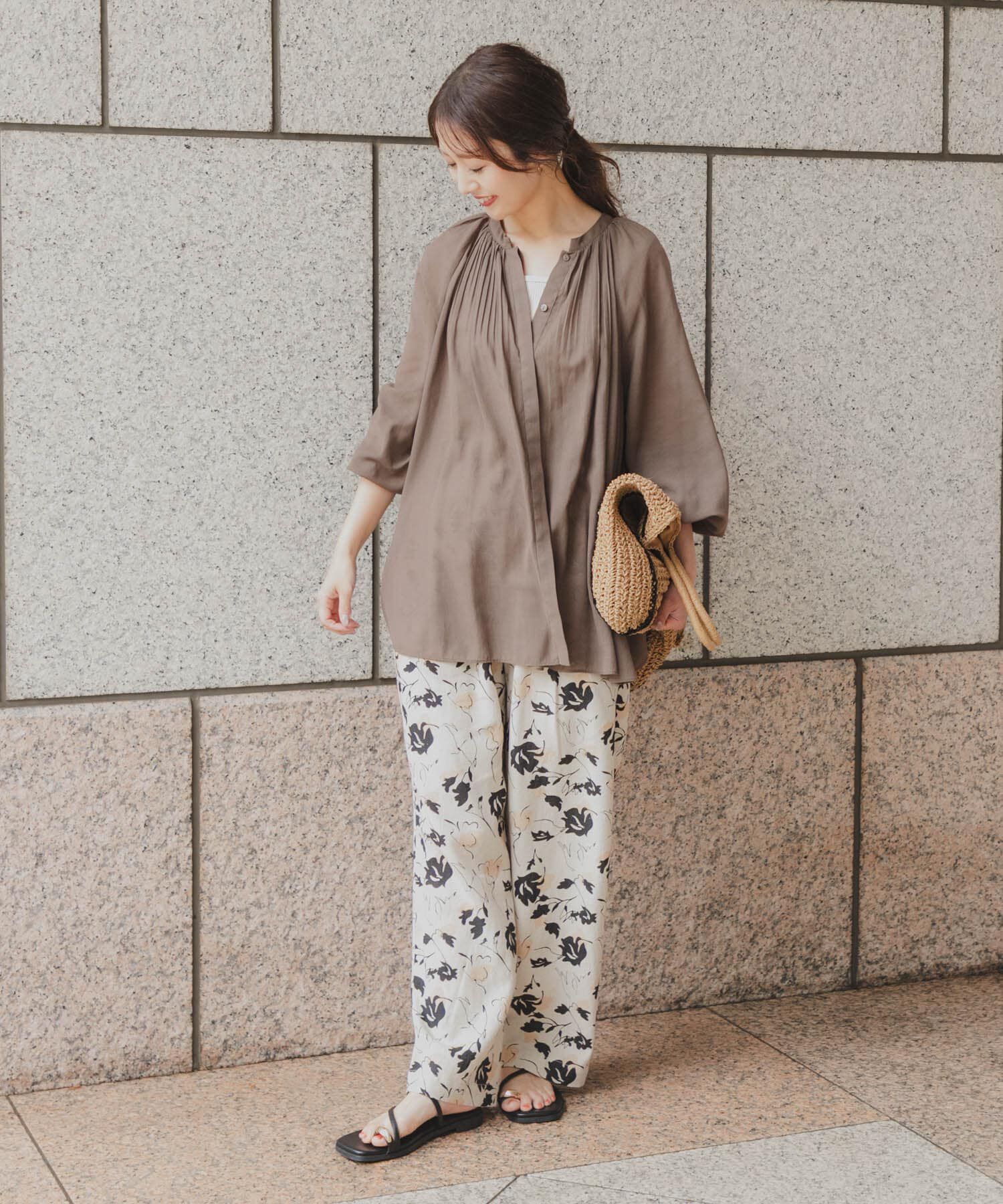 URBAN RESEARCH DOORS「『スタッフ企画』バックシャーリングタックブラウス」|シャツ・ブラウス|