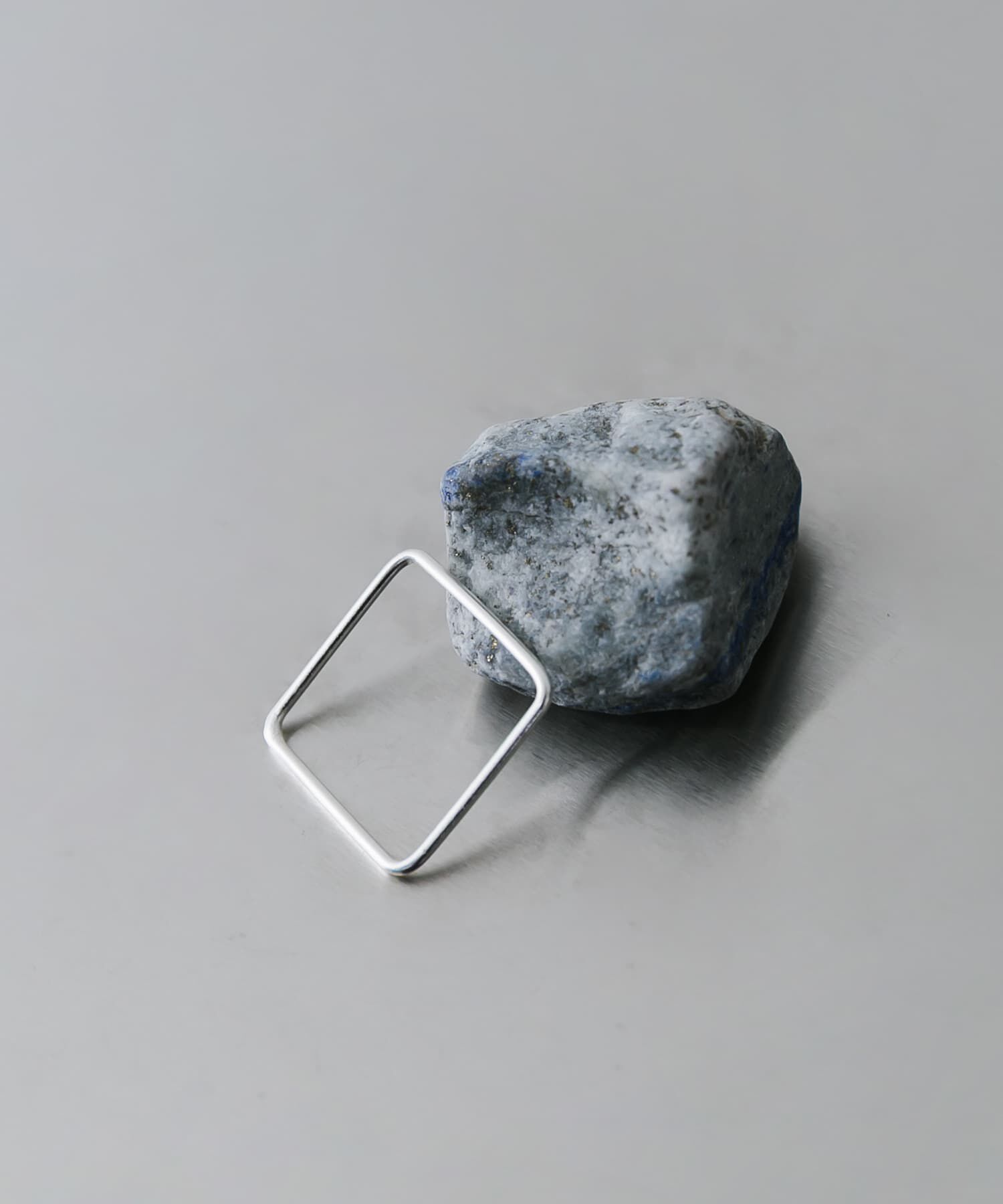 SMELLY「SMELLY so&rsquo;　slender square ring」|リング|