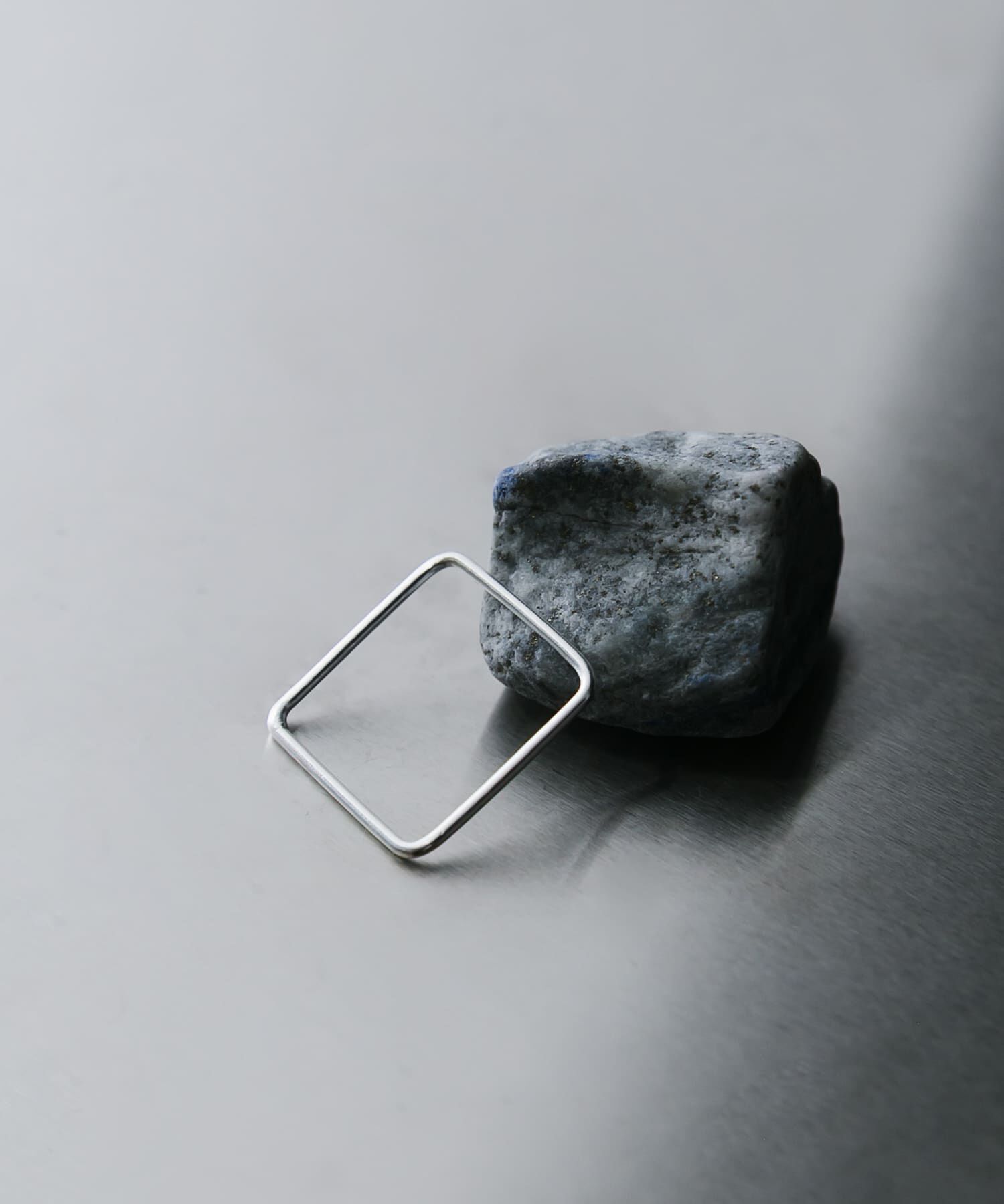 SMELLY「SMELLY so&rsquo;　slender square ring」|リング|