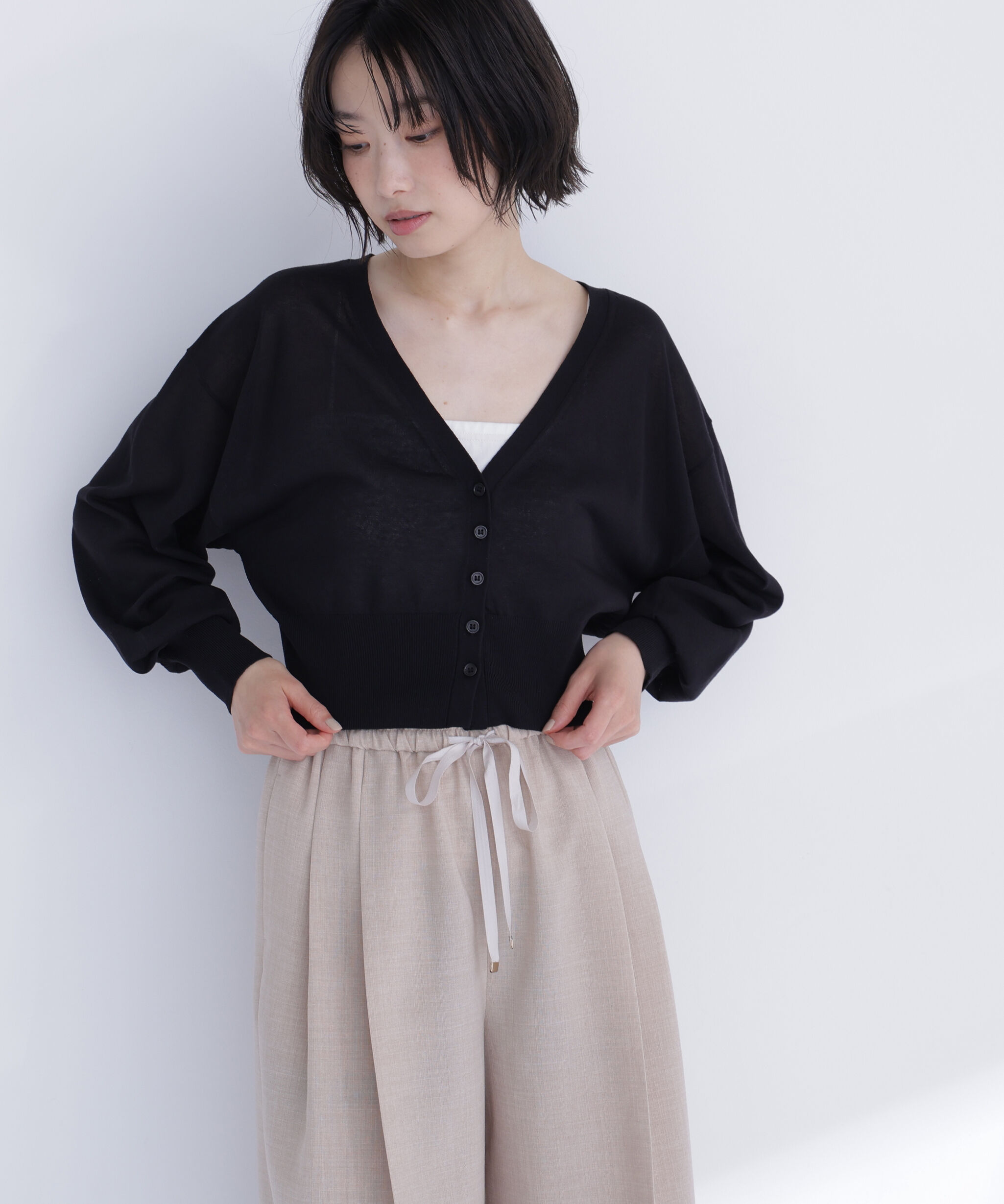  「〈ちょうど、いい服〉さらりと、涼しげ麻混カーディガン」|ニット・セーター|