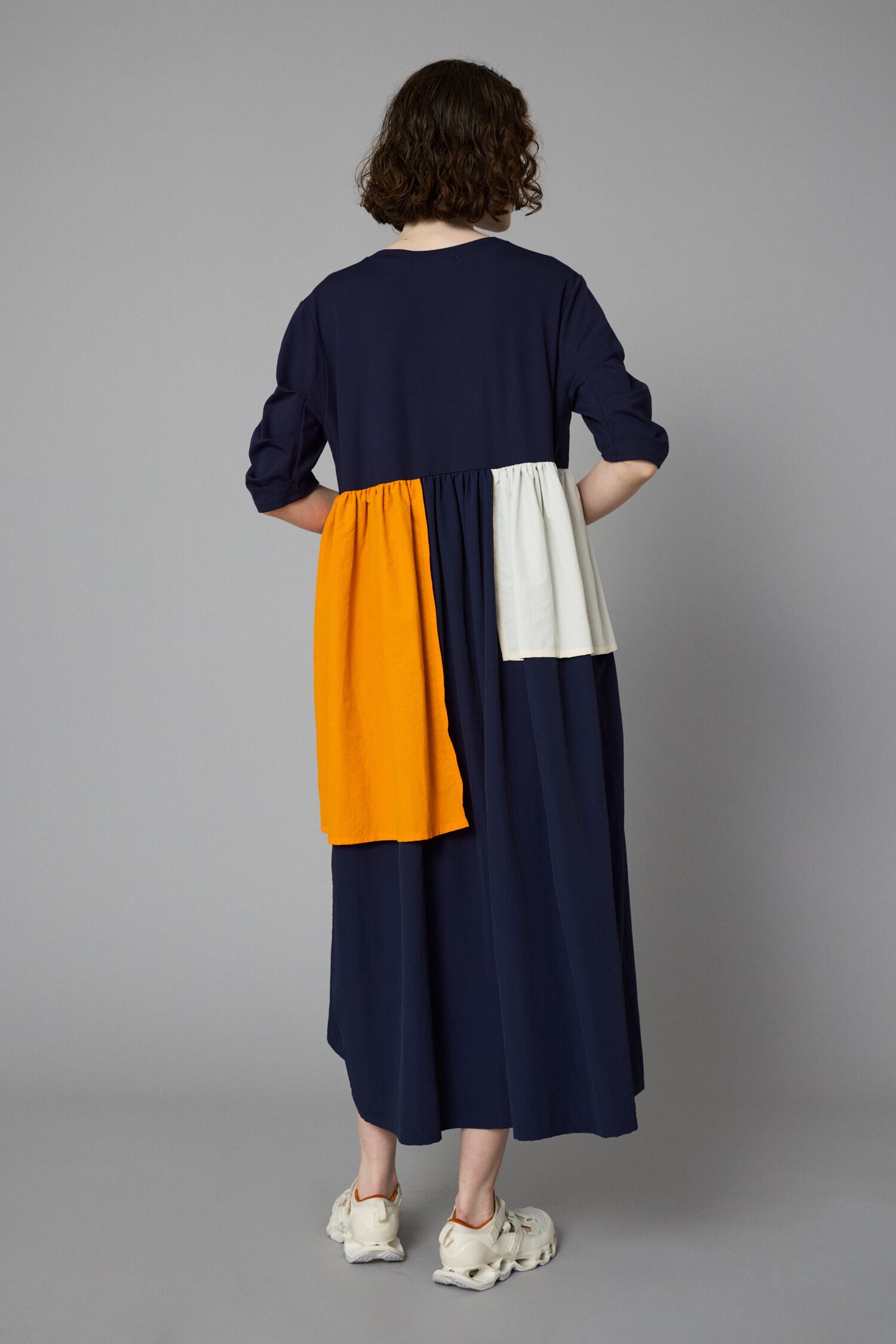 HeRIN.CYE「Tuck sleeve docking dress」|ワンピース|