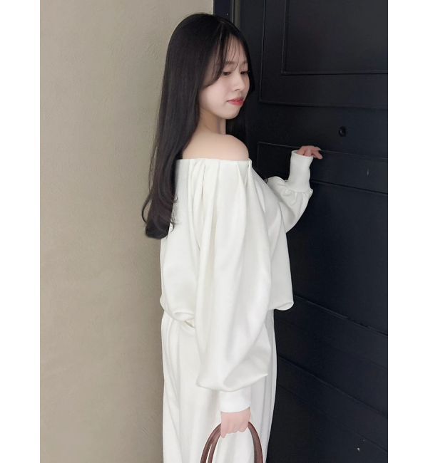 dazzlin「【吉田朱里】タックスリーブオフショルスウェット ※BLACK WEB限定カラー」|スウェット・ジャージ|
