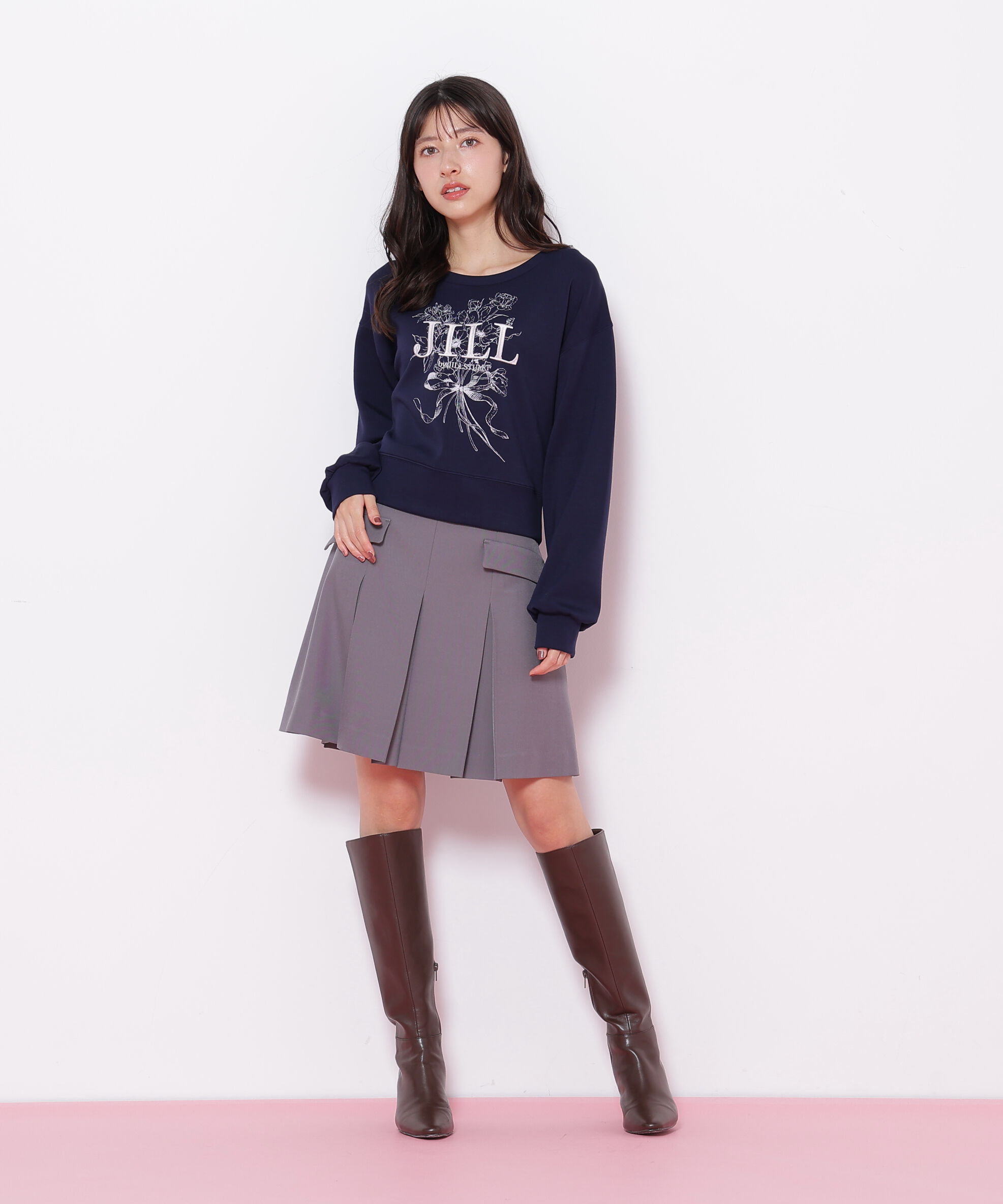  「リボンブーケロゴ刺繍スウェット」|Tシャツ・カットソー|