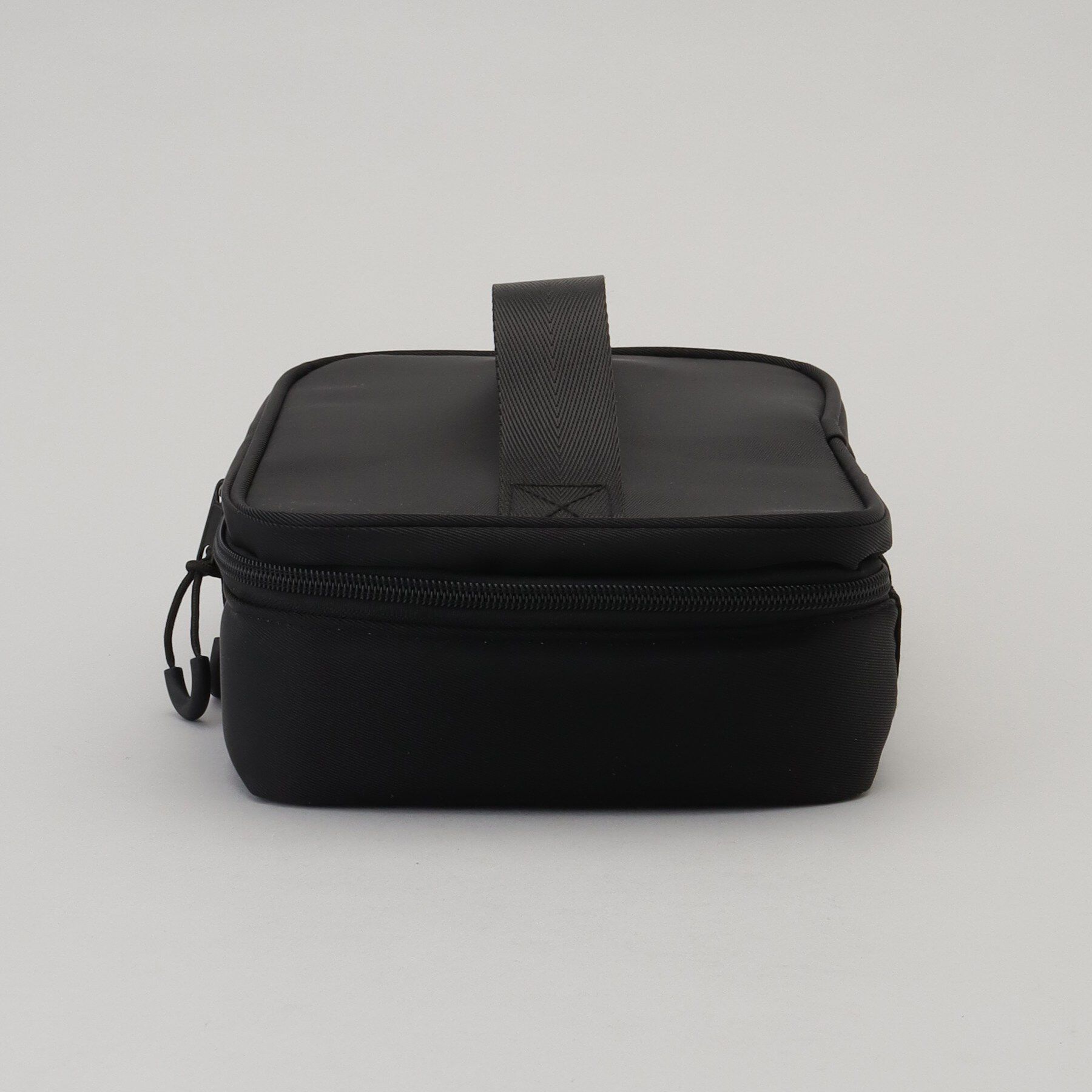 212 KITCHEN STORE「保冷ランチボックスポーチ maneuver BK」|食器・キッチングッズ|