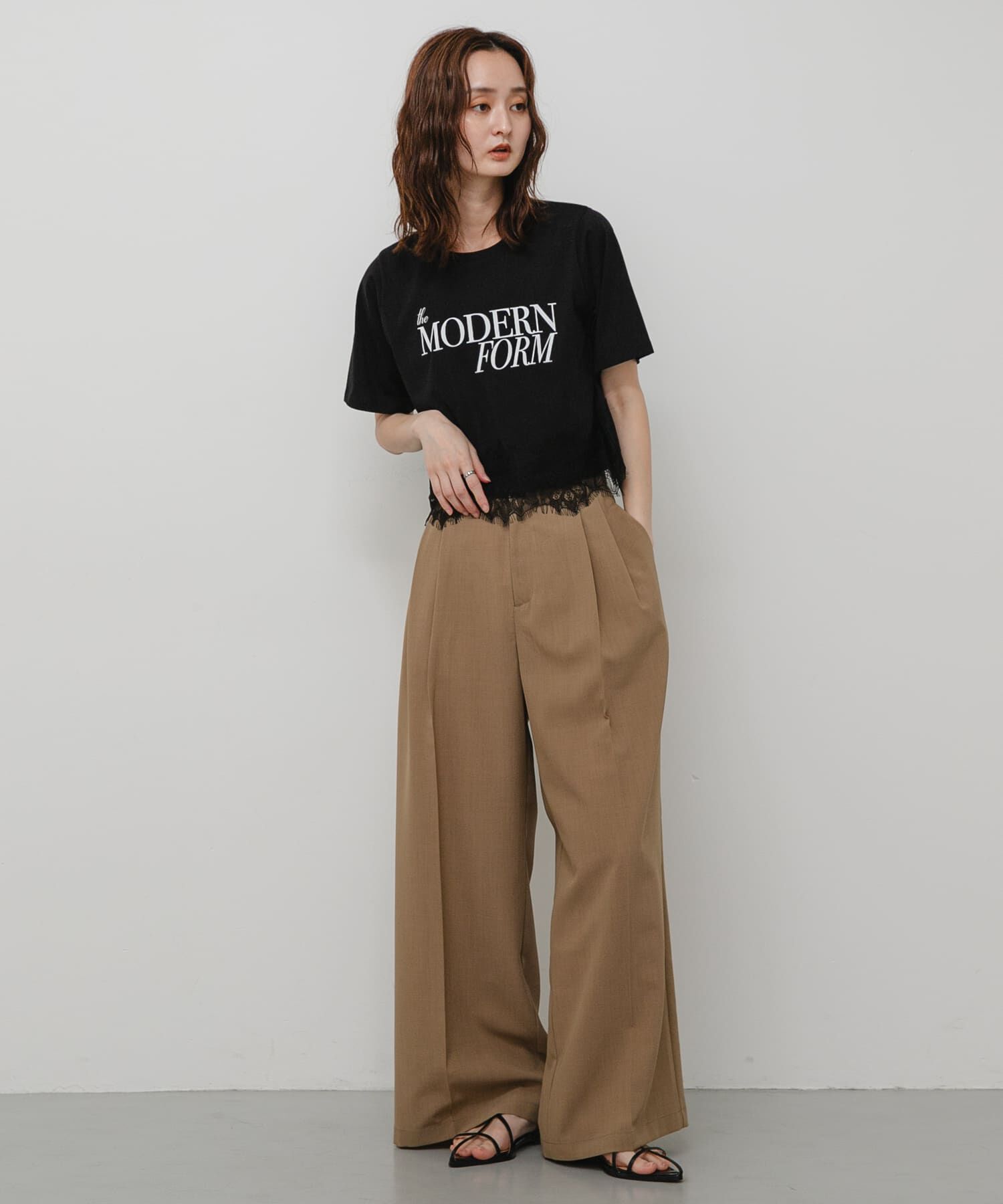 SENSE OF PLACE by URBAN RESEARCH「クロップドレースロゴTシャツ(半袖)」|Tシャツ・カットソー|