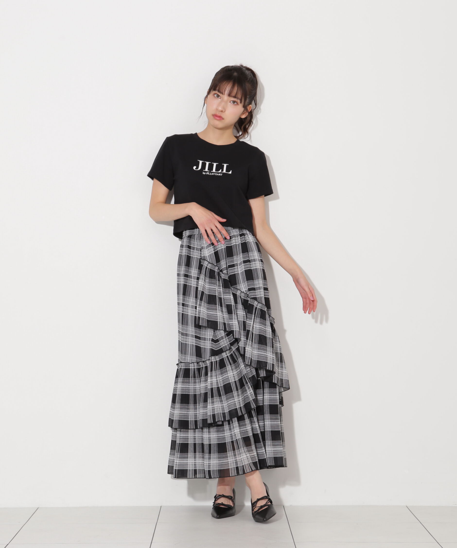  「ショート丈刺繍ロゴTシャツオーガニックコットン」|Tシャツ・カットソー|