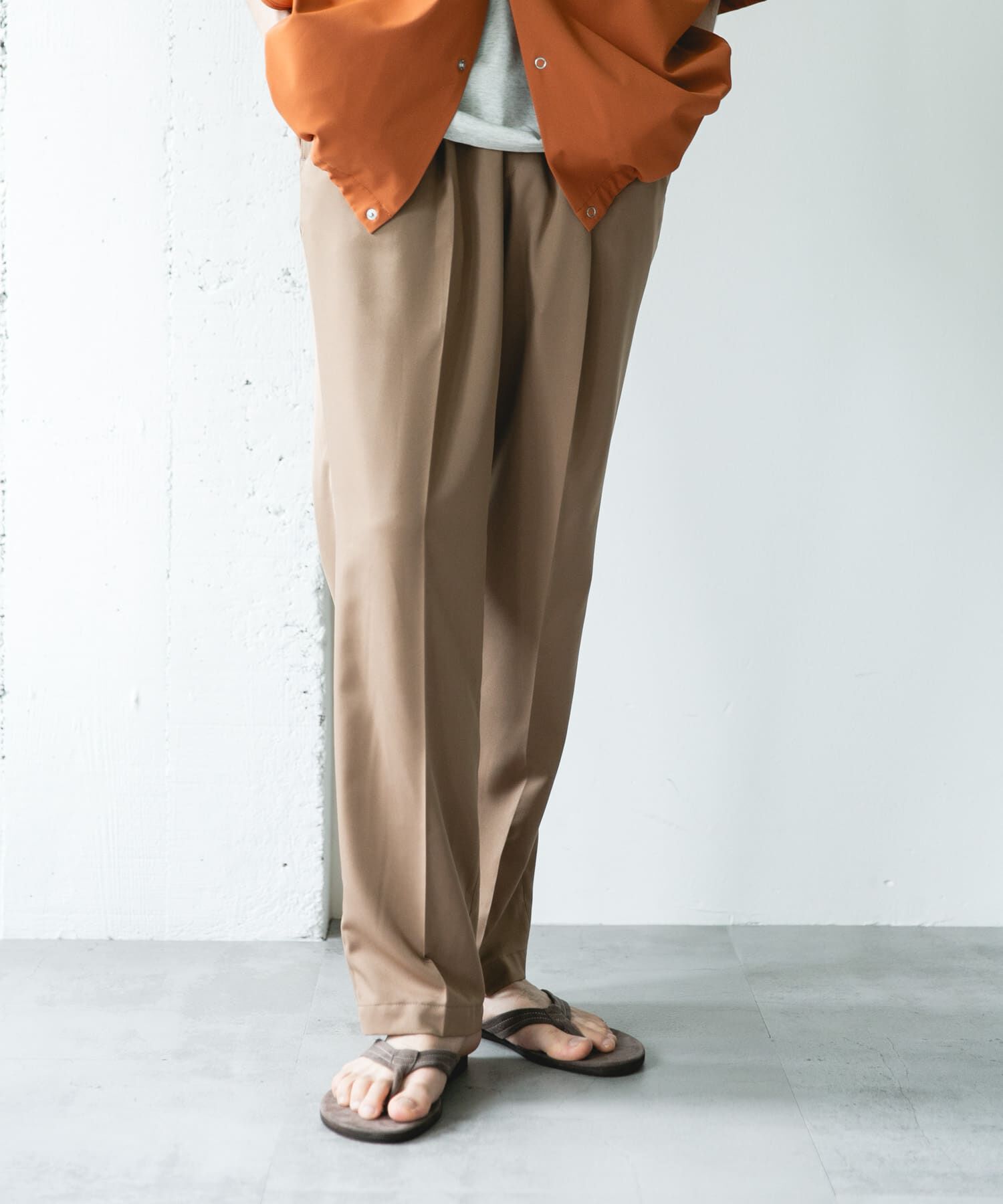 URBAN RESEARCH DOORS「COOLFIBER ツイルシャーリングスラックス」|その他|