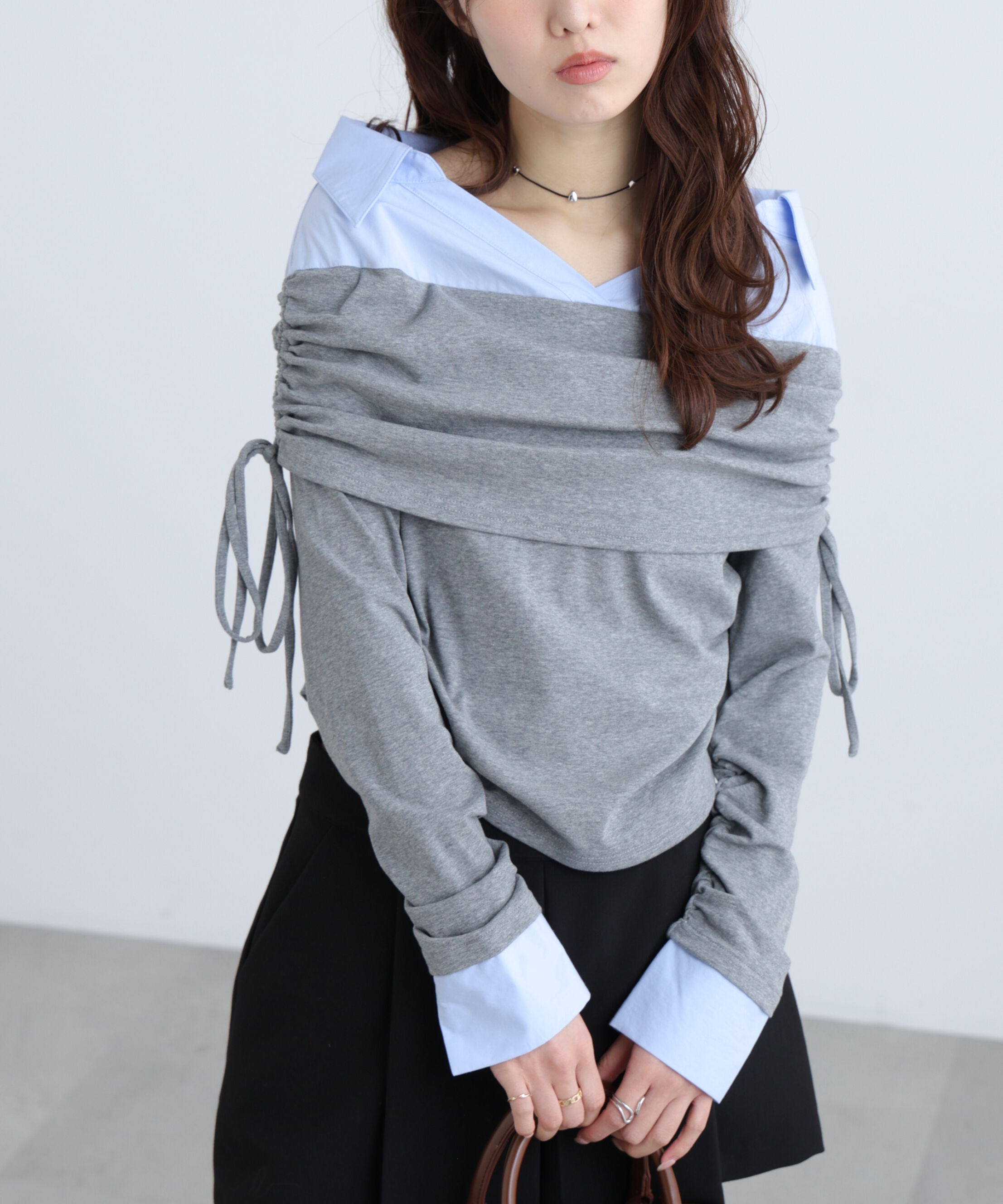  「シャツレイヤードオフショルダー」|Tシャツ・カットソー|グレー