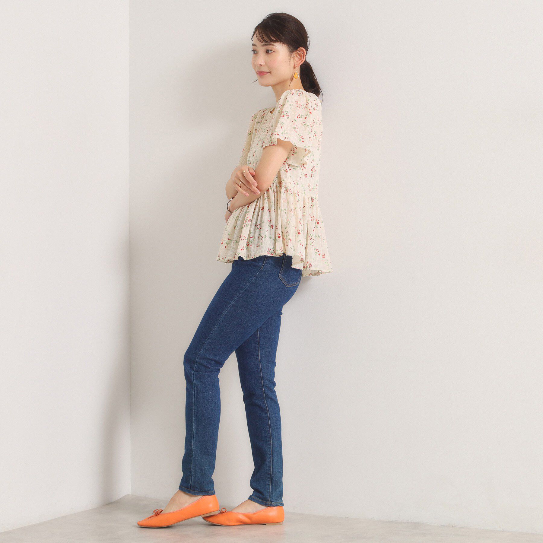 ITS&rsquo;DEMO「花柄シャーリングブラウス」|シャツ・ブラウス|