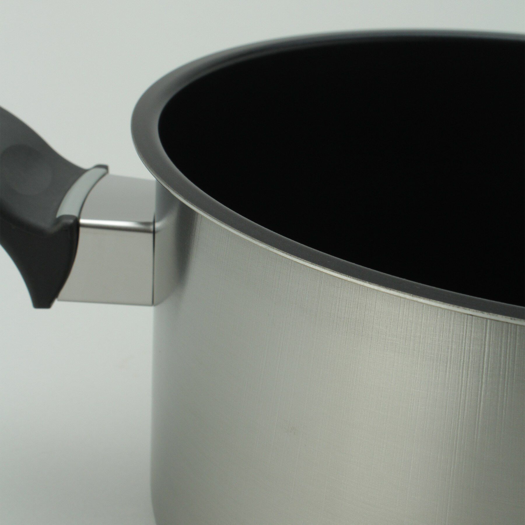 212 KITCHEN STORE「ウルシヤマ金属工業 トロワディープポット22cm」|食器・キッチングッズ|