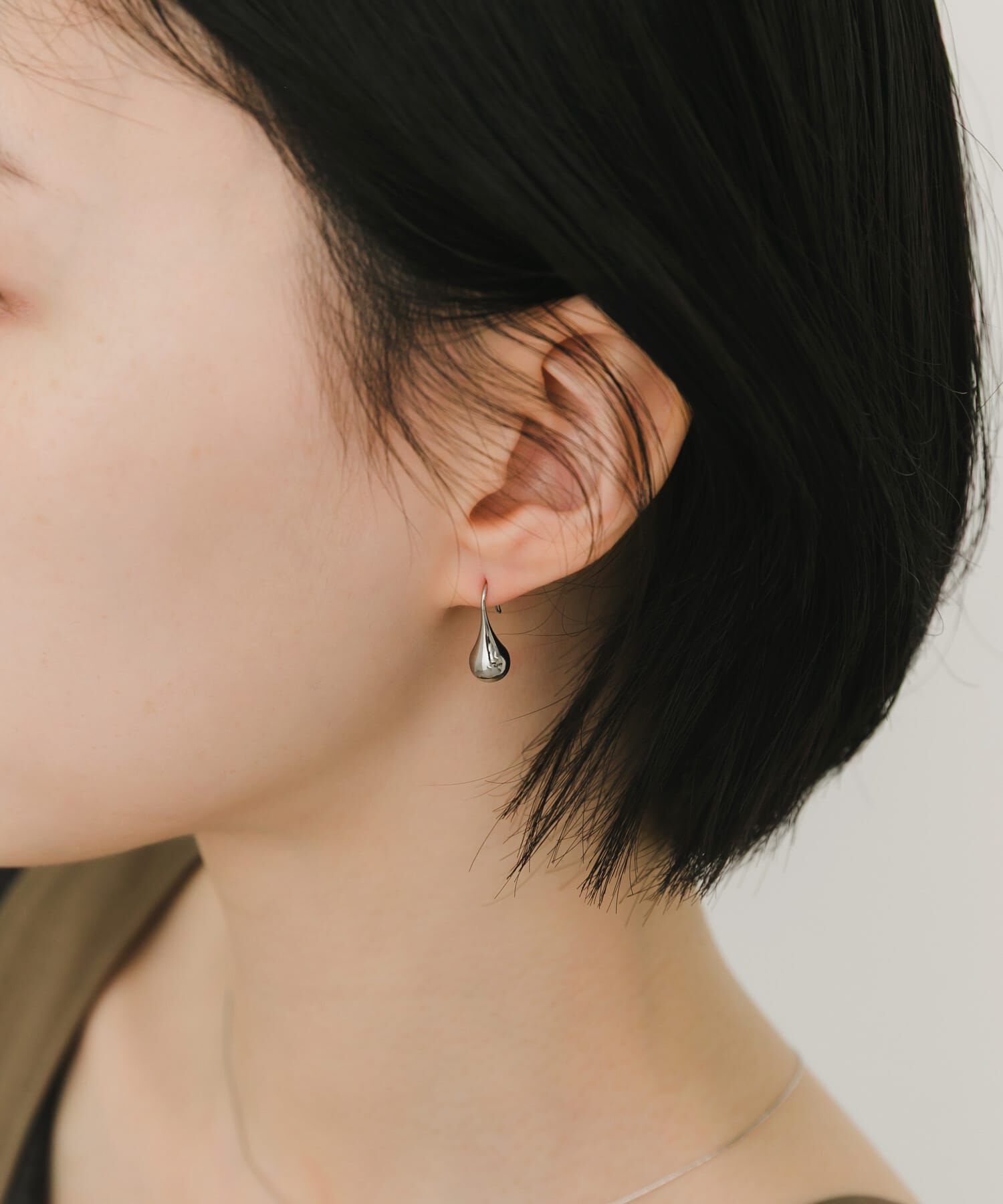 SMELLY「ステンレスドロップフックピアス」|ピアス|
