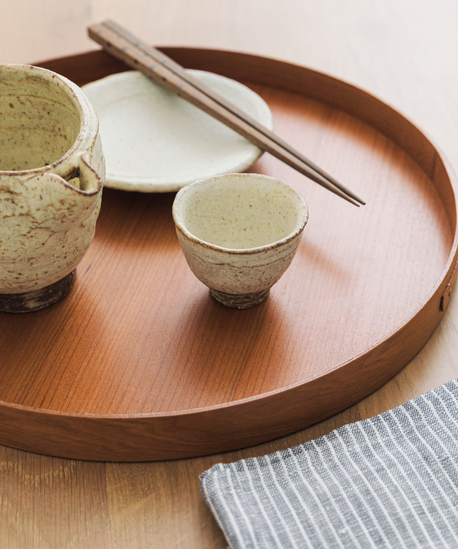 URBAN RESEARCH DOORS「佐藤敬　黄粉引ぐい呑み 立ち型」|食器・キッチングッズ|