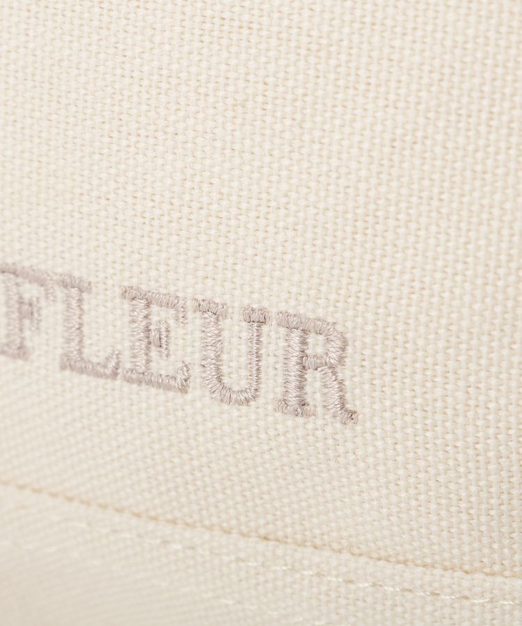Maison de FLEUR「【Mサイズ/機能性バッグ/A4対応】マルチポケット帆布トートMバッグ」|トートバッグ|