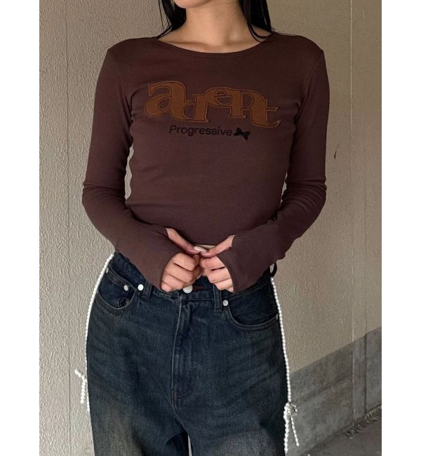 EMODA「ロゴパッチクロップロングスリーブTシャツ」|Tシャツ・カットソー|