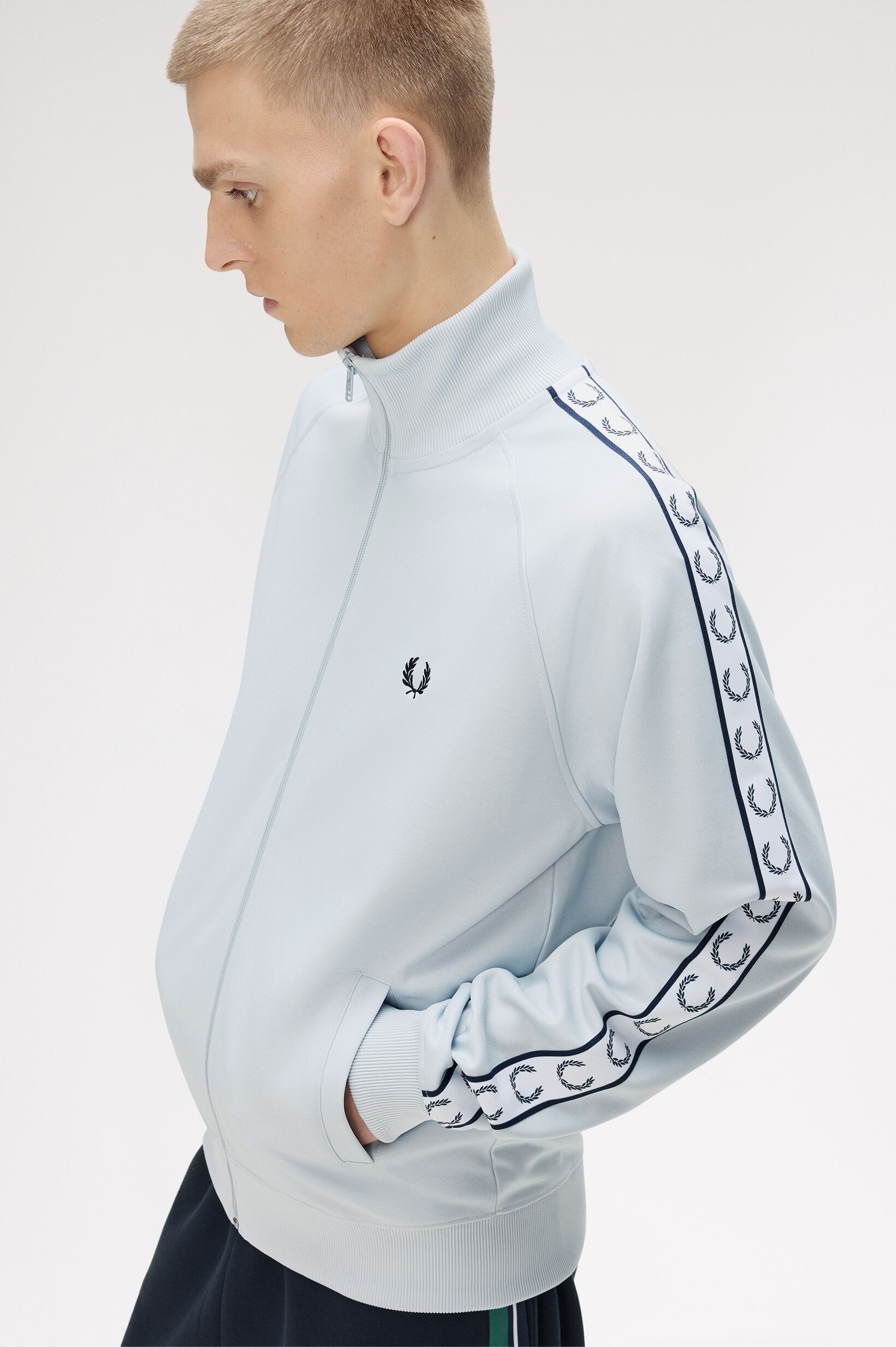FRED PERRY 「Taped Track Jacket／フレッドペリートラックジャケット」|スウェット・ジャージ|