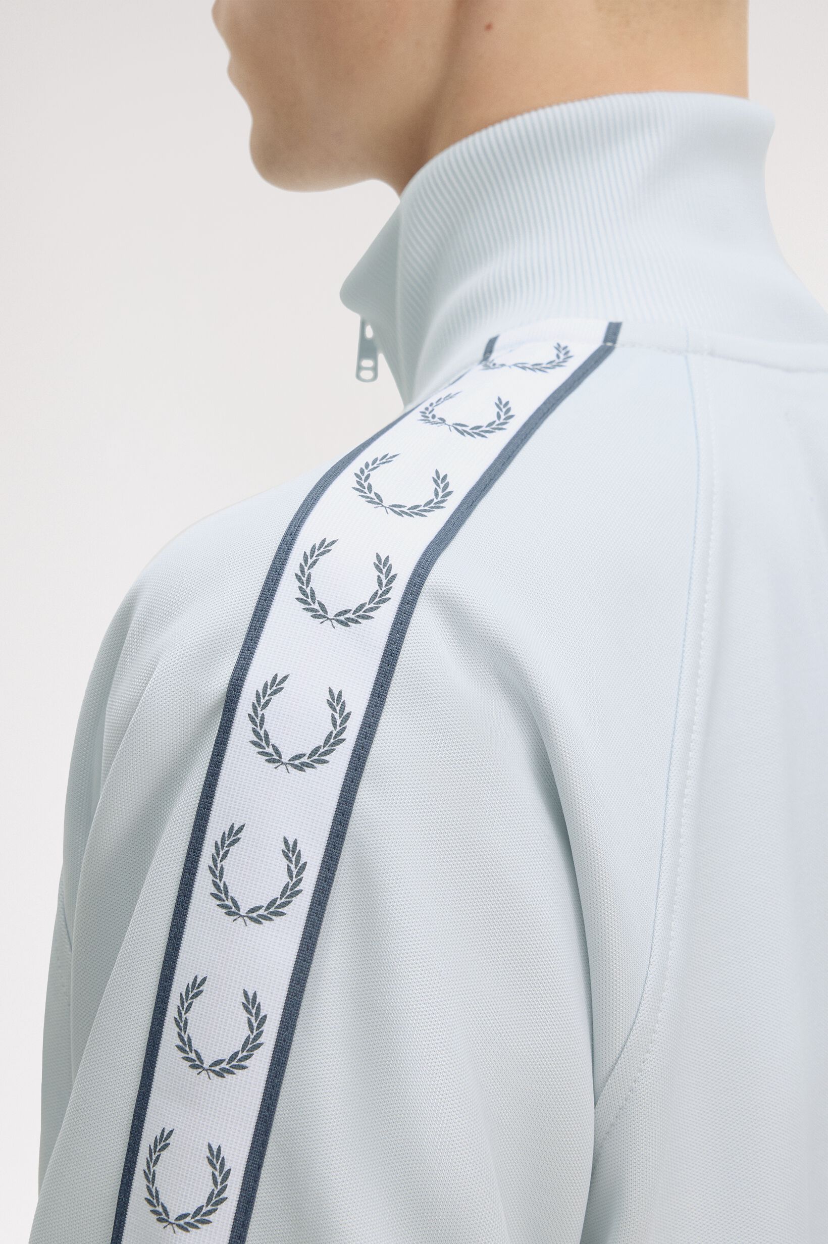 FRED PERRY 「Taped Track Jacket／フレッドペリートラックジャケット」|スウェット・ジャージ|