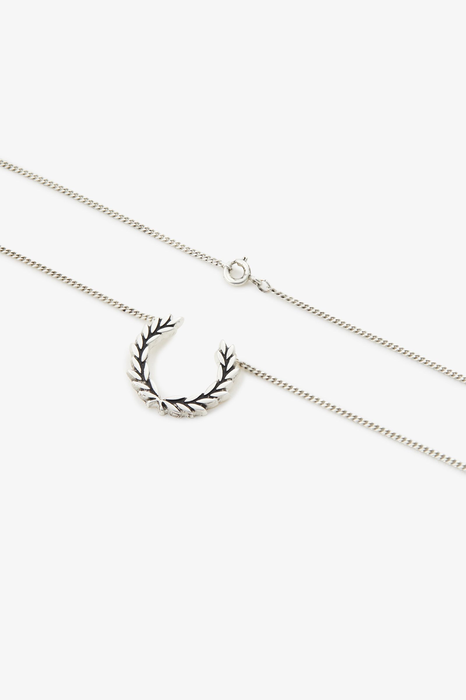 FRED PERRY 「Laurel Wreath Necklace／ローレルリースネックレス」|ネックレス|