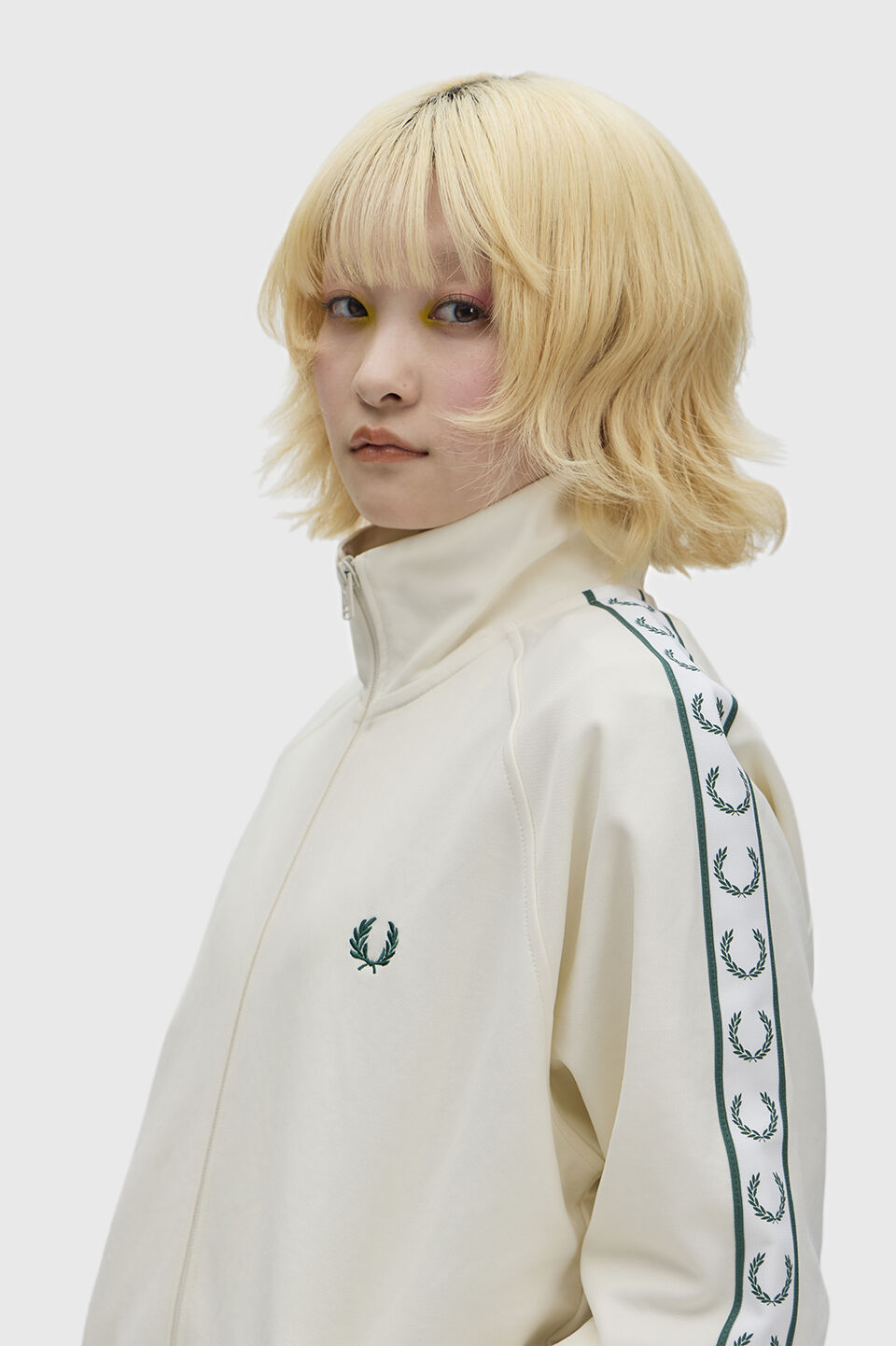 FRED PERRY 「Contrast Tape Track Jacket／フレッドペリー コントラストテープトラックジャケット」|ブルゾン・スタジャン|