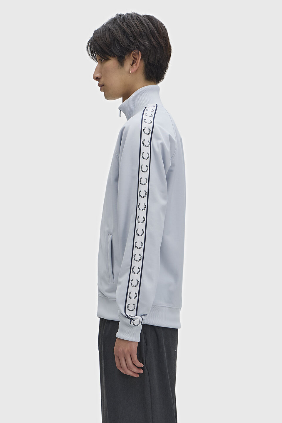 FRED PERRY 「Taped Track Jacket／フレッドペリートラックジャケット」|スウェット・ジャージ|