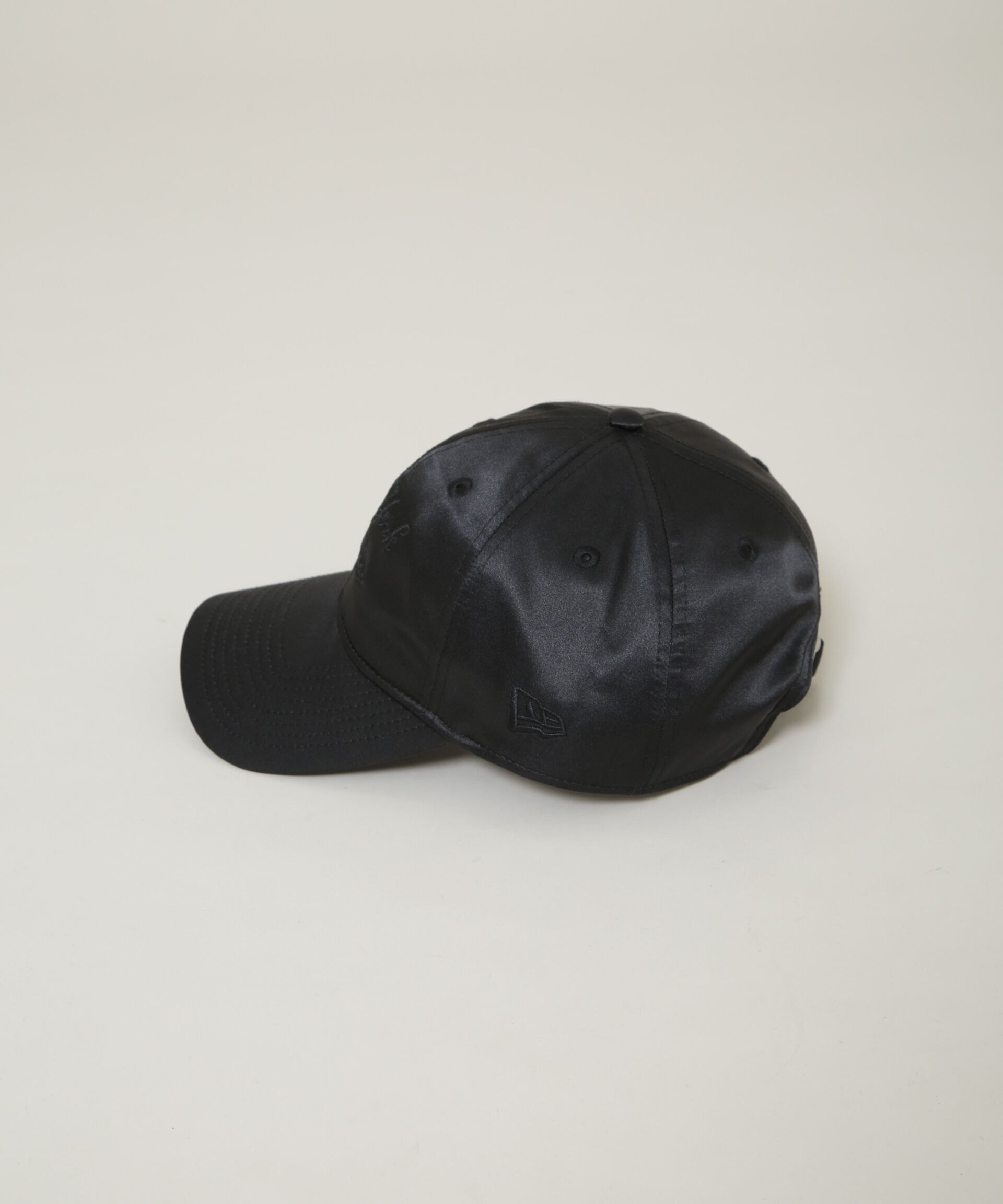nano･universe「NEW ERA(R)/別注 940 NY / MLB SATIN SCRIPT CAP」|キャップ・キャスケット|