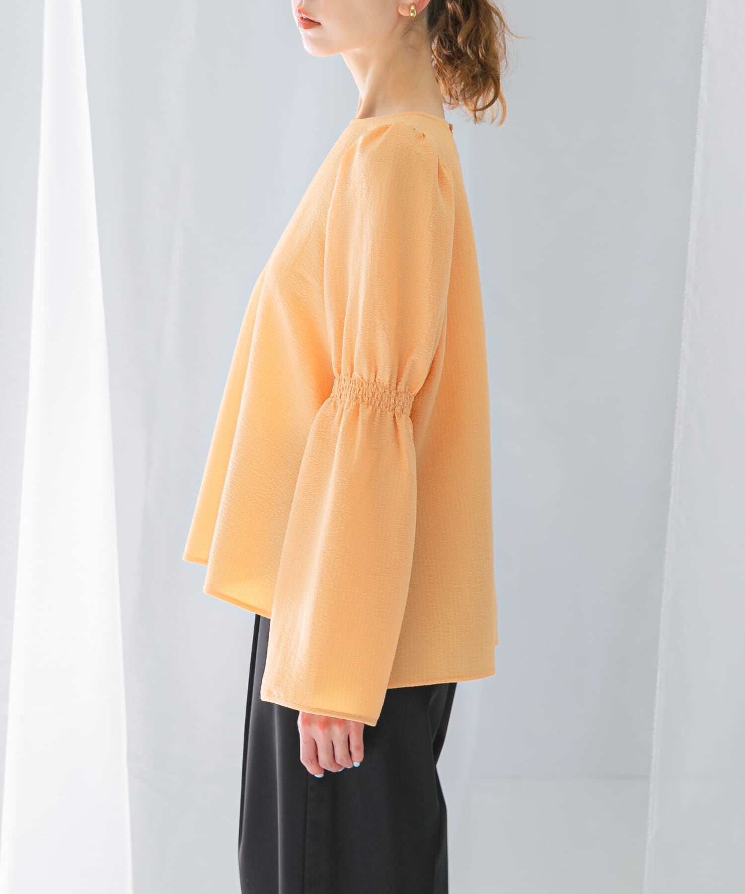 URBAN RESEARCH ROSSO「シャーリングベルスリーブブラウス」|シャツ・ブラウス|