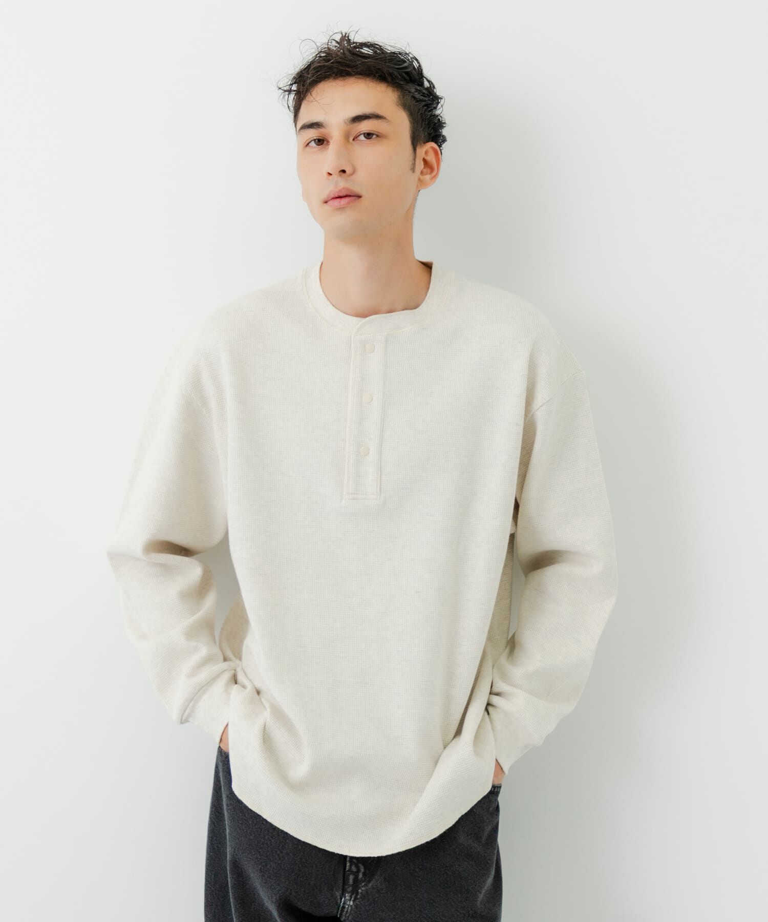 URBAN RESEARCH「『UR TECH』度詰めワッフルヘンリーロングスリーブ」|Tシャツ・カットソー|