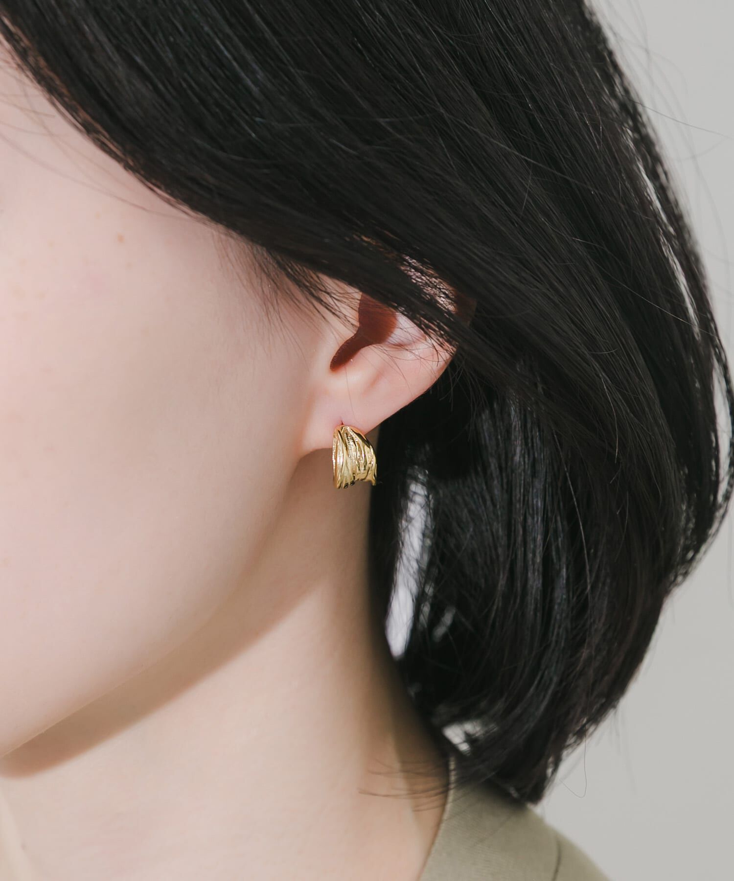 SMELLY「ステンレスウェーブメタルピアス」|ピアス|
