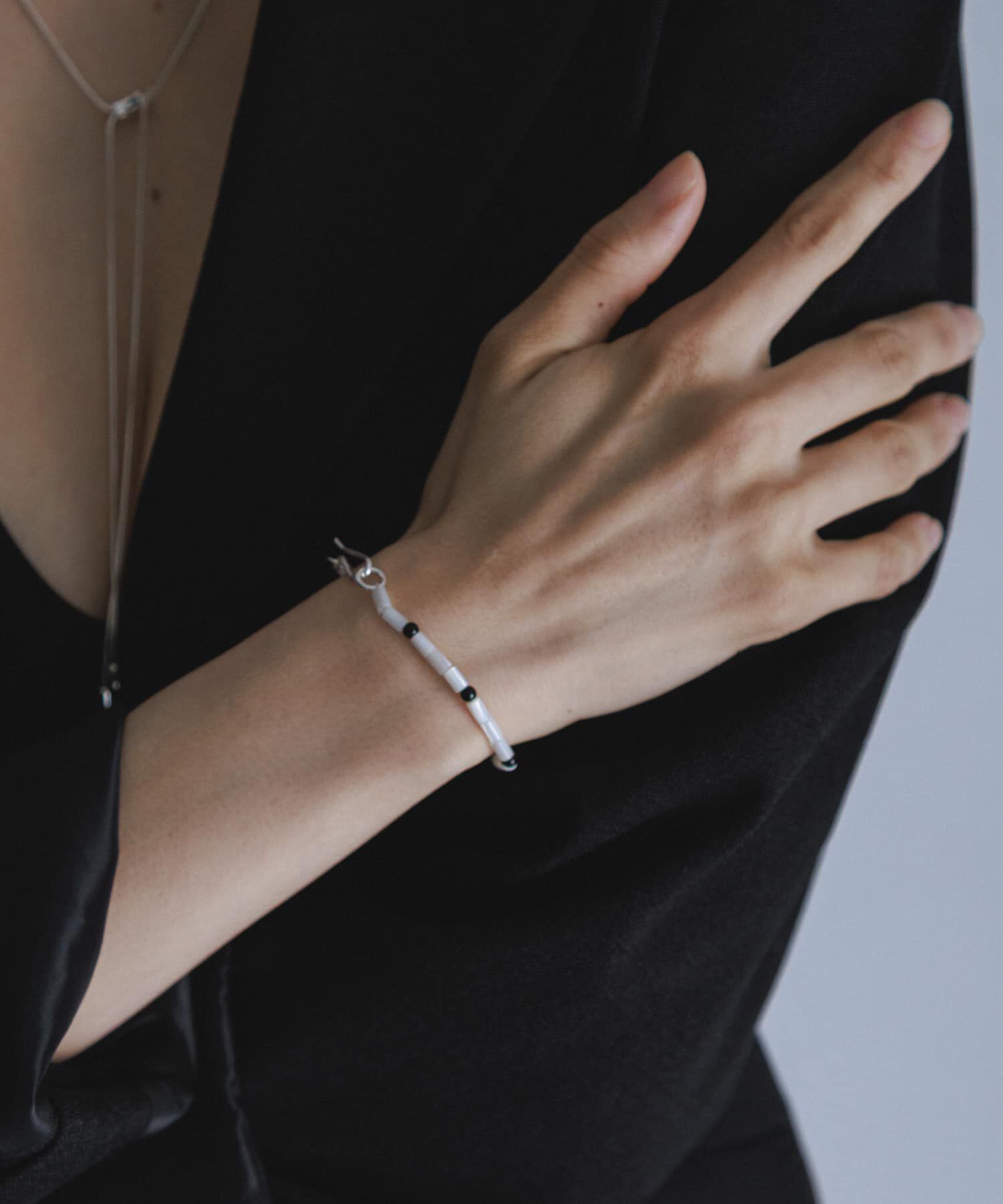 SMELLY「SMELLY so&rsquo;　sheill onyx bracelet」|ブレスレット・バングル|