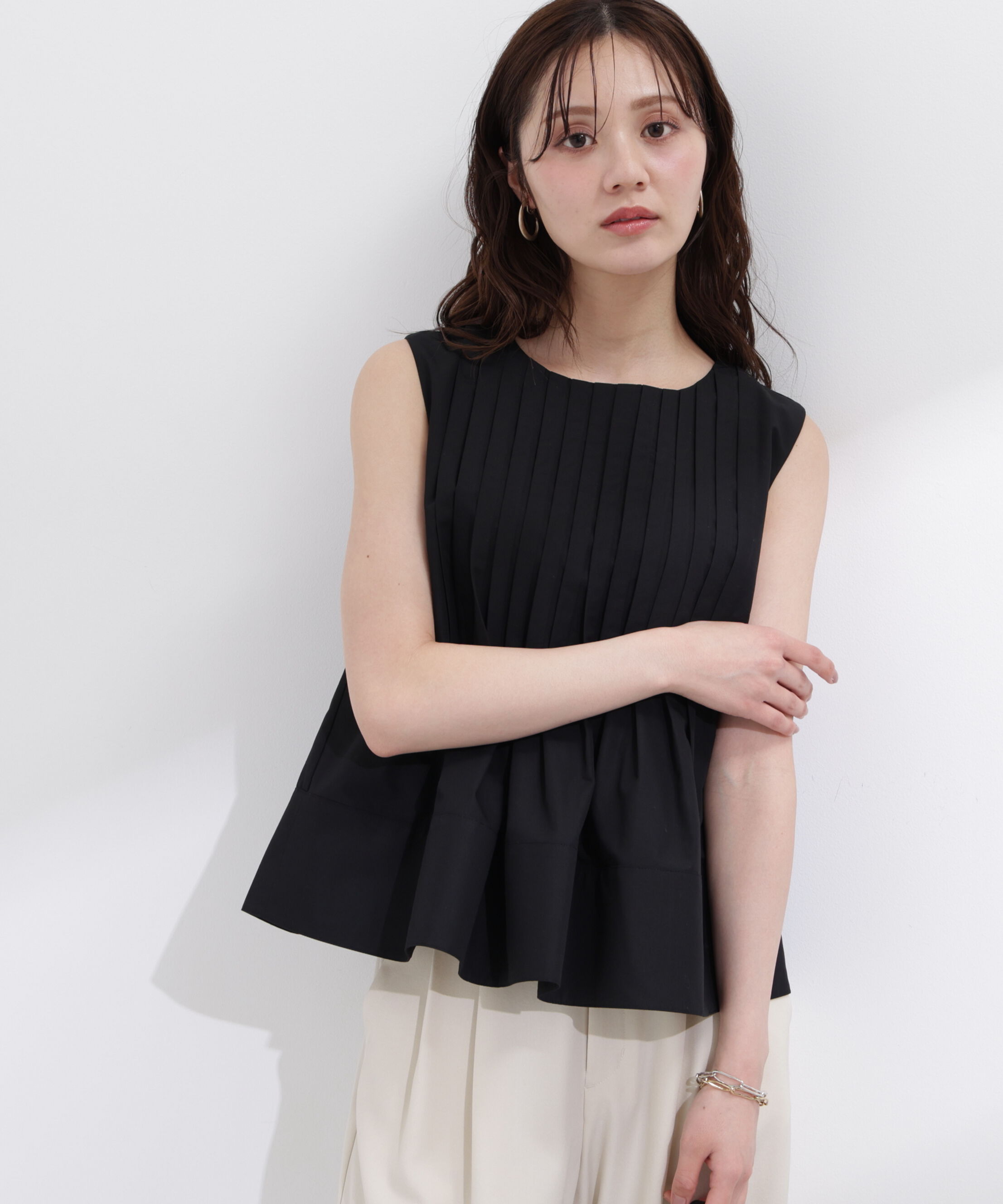PROPORTION BODY DRESSING「〈a/mie〉ピンタックフレアーブラウス26SS」|シャツ・ブラウス|