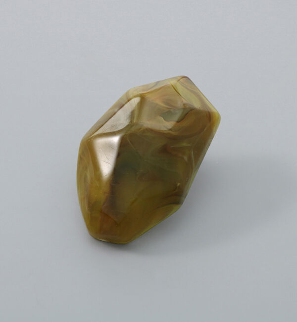 Phoebe+「【sfy】marble stone pairピアス　カーキ&times;ブラウン」|ピアス|