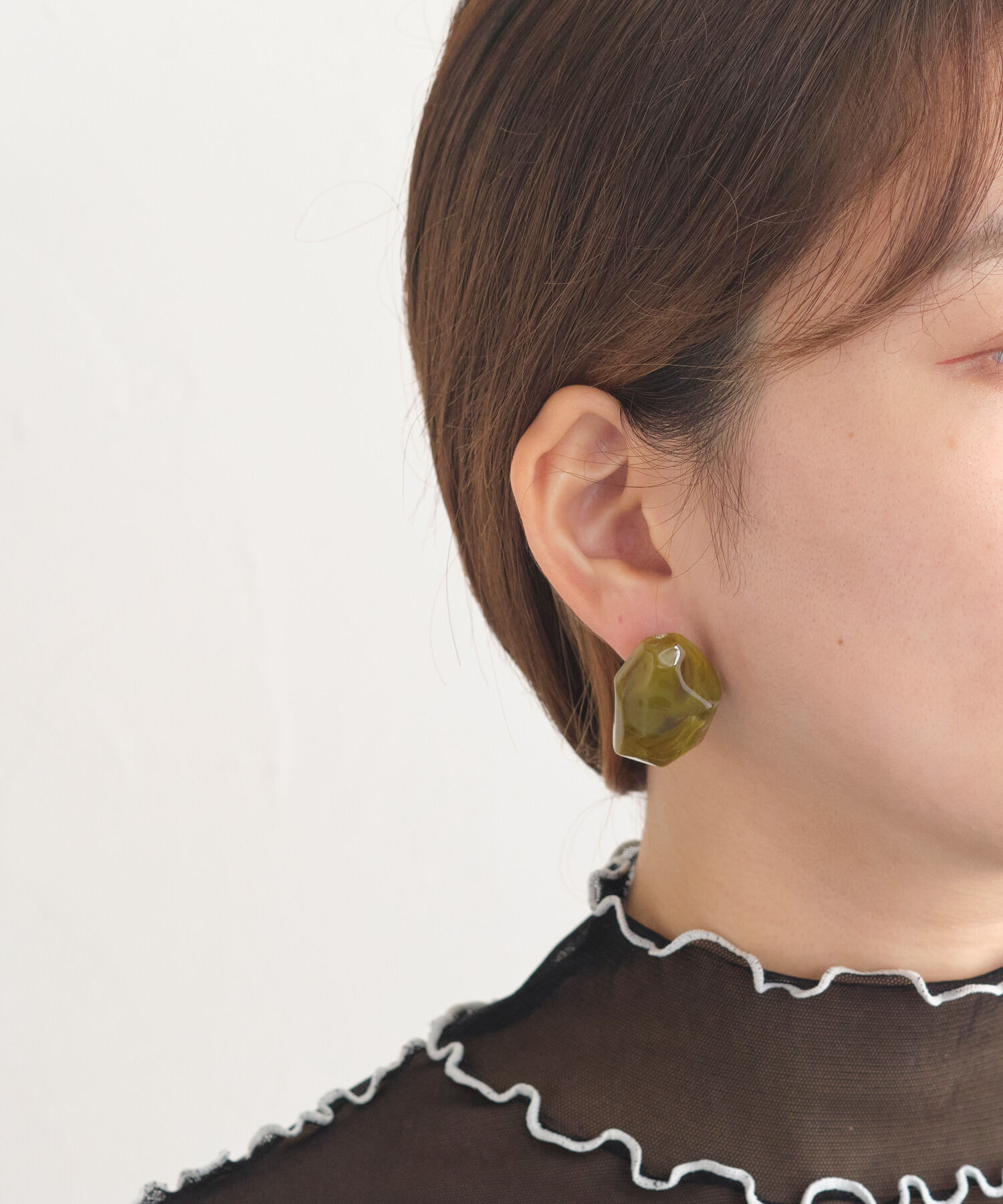 Phoebe+「【sfy】marble stone pairピアス　カーキ&times;ブラウン」|ピアス|