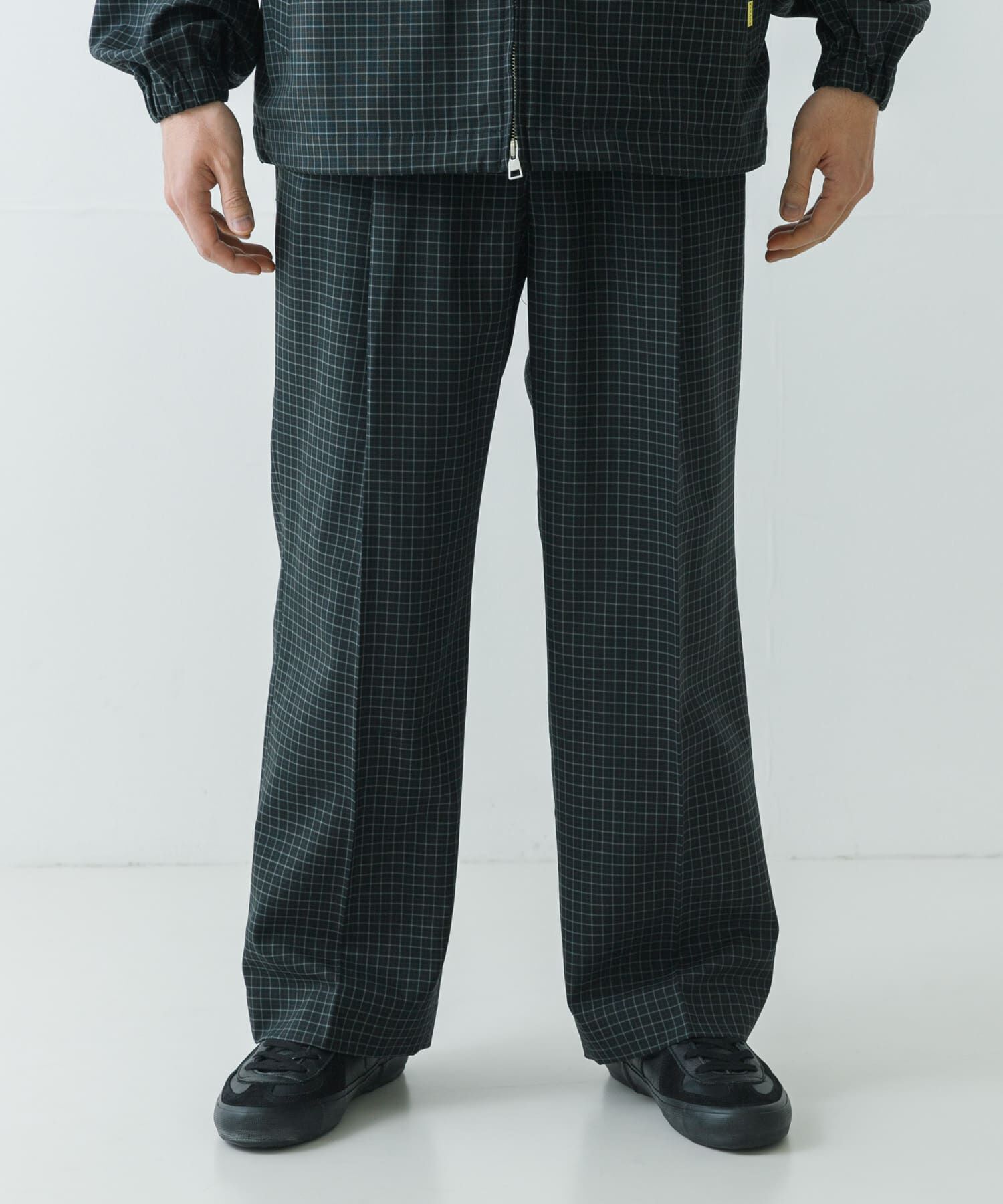 URBAN RESEARCH「FARAH　Out Tuck Wide Tapered PANTS」|その他|