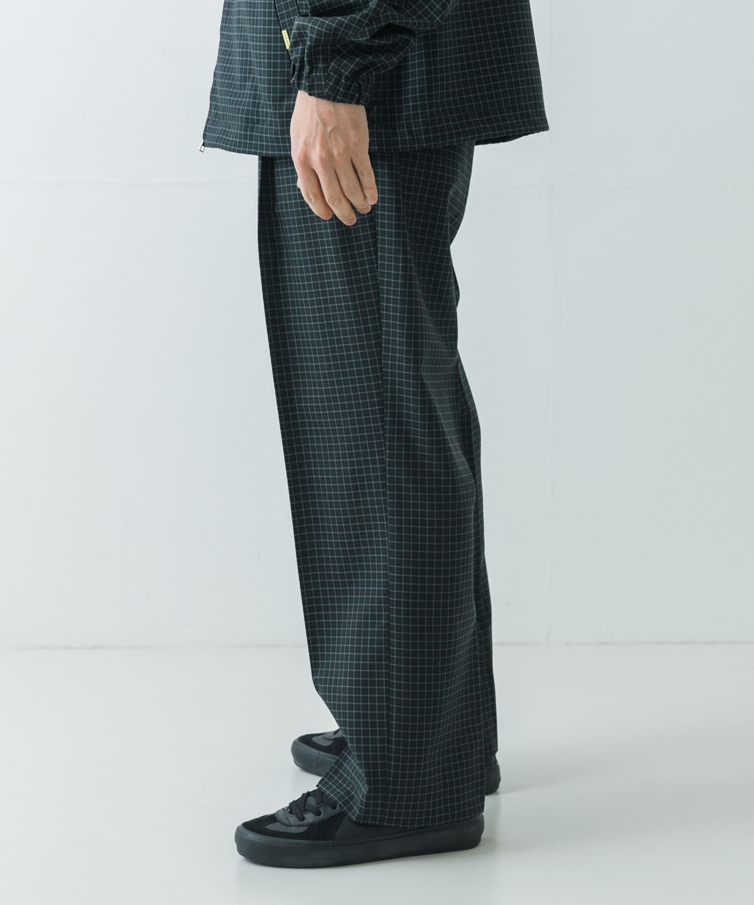 URBAN RESEARCH「FARAH　Out Tuck Wide Tapered PANTS」|その他|