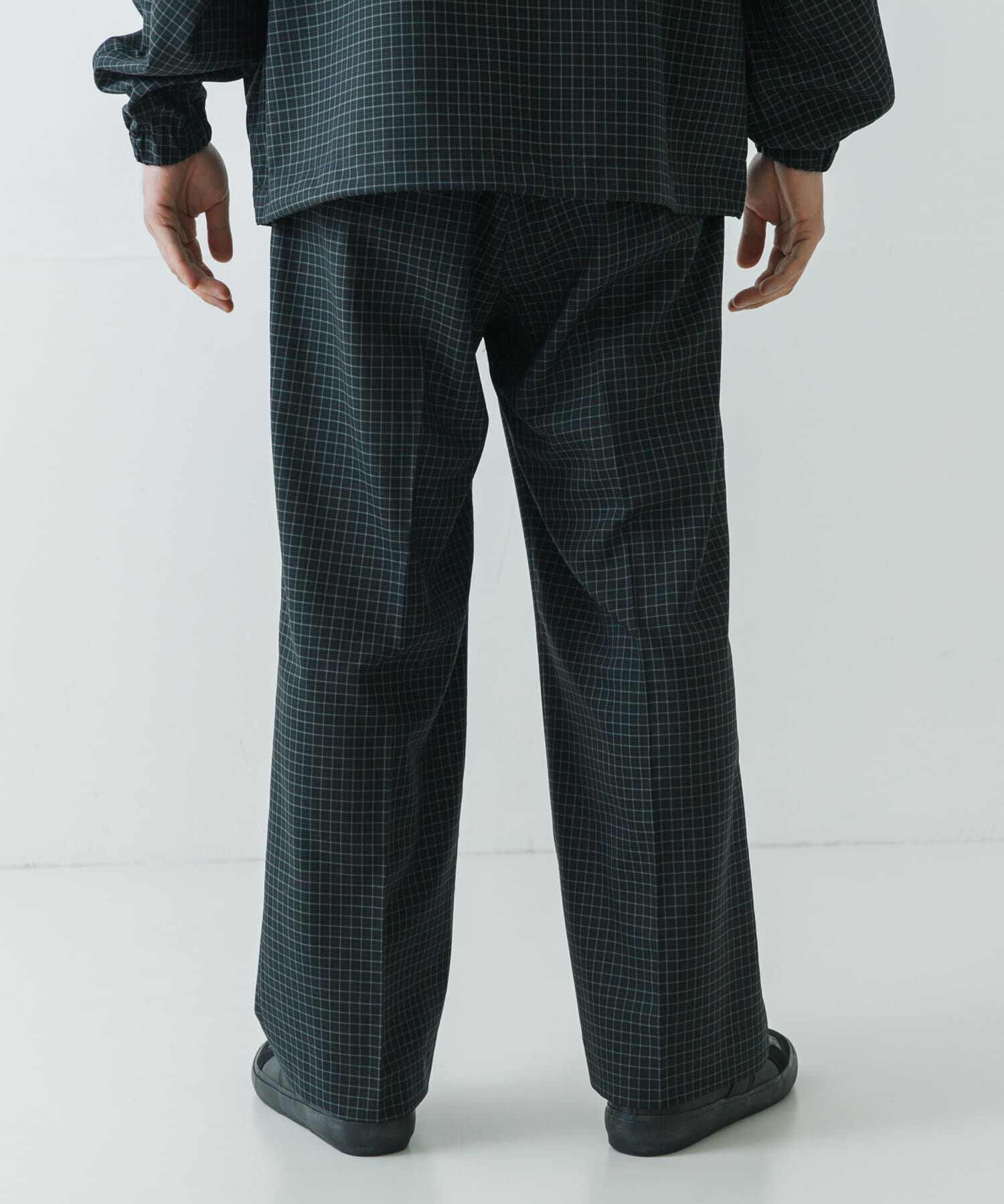 URBAN RESEARCH「FARAH　Out Tuck Wide Tapered PANTS」|その他|