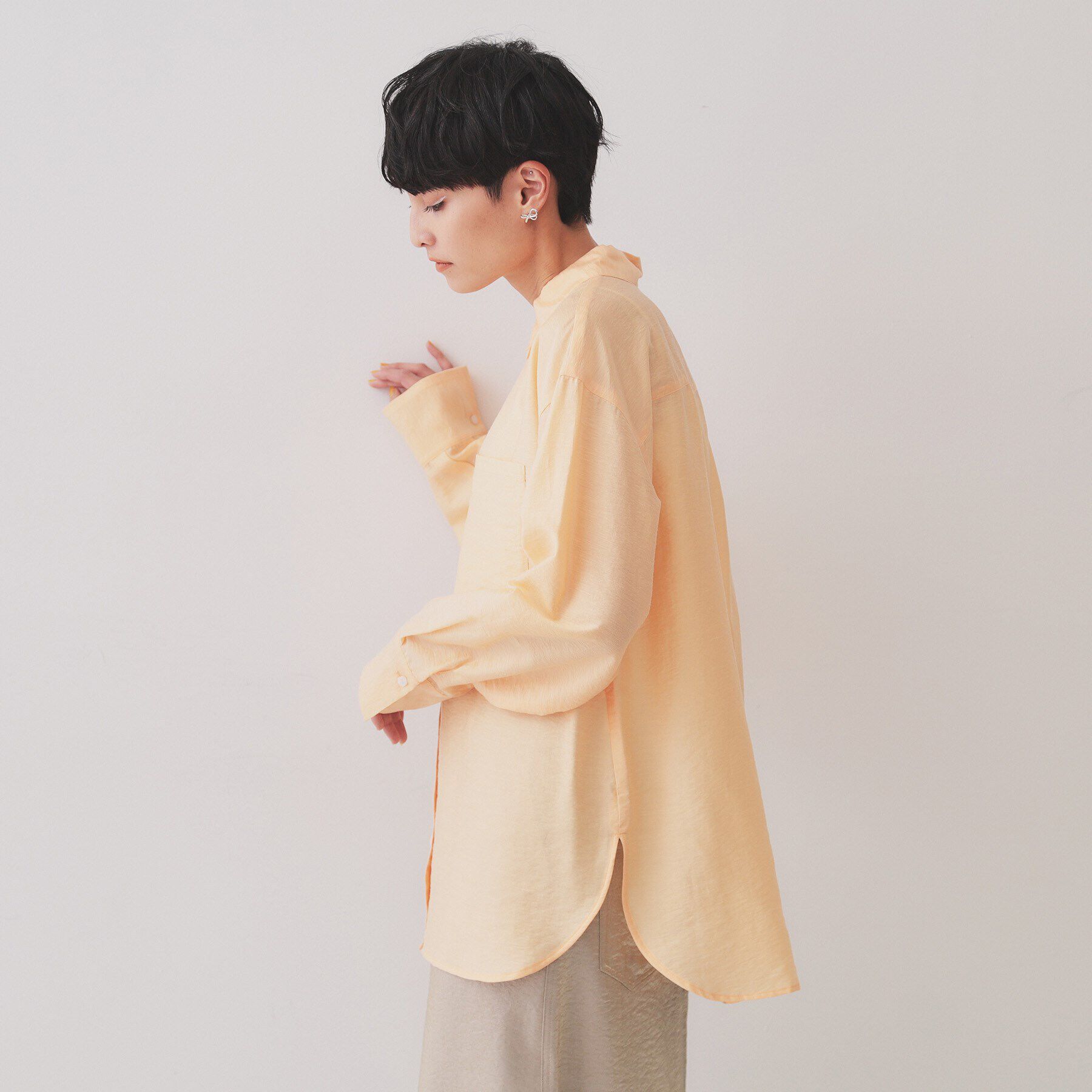 OPAQUE.CLIP「《andGIRL掲載》麻混シアーダブルポケットシャツ【洗濯機洗い可】」|シャツ・ブラウス|