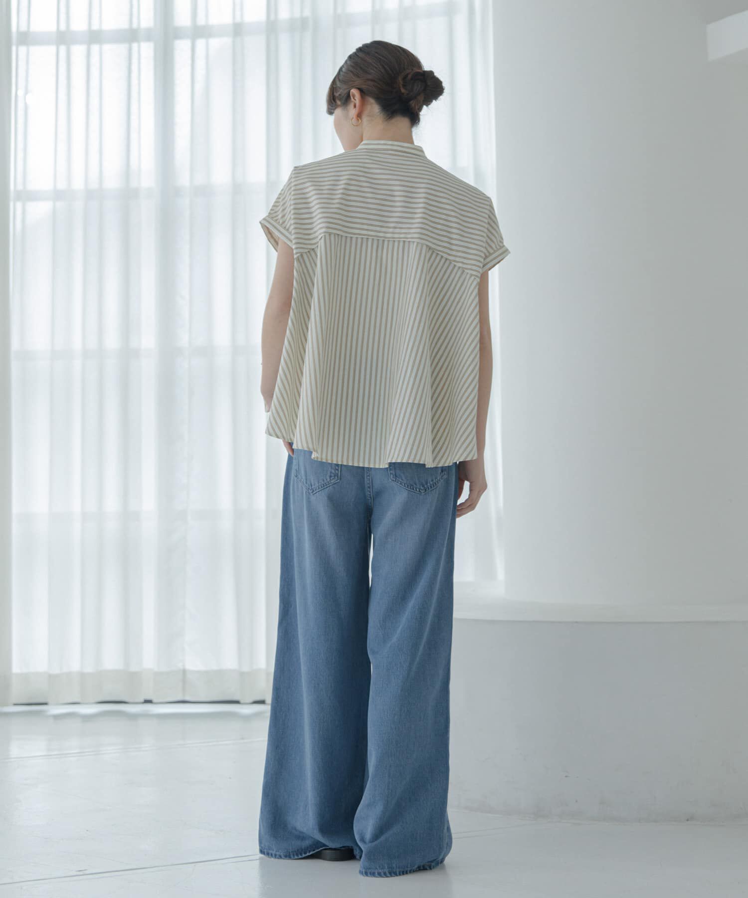WEB限定』バンドカラーフリルストライプ半袖シャツ（Sonny Label