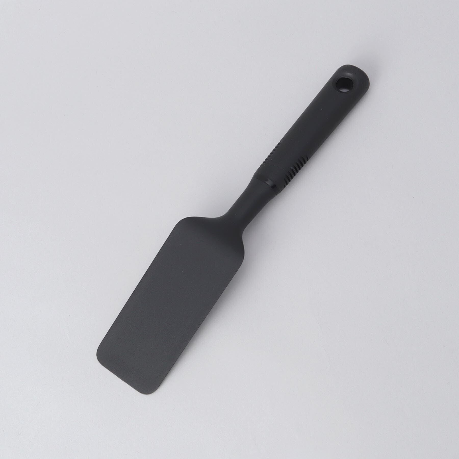 212 KITCHEN STORE「ナイロンカット＆サーブターナー ＜OXO オクソー＞」|食器・キッチングッズ|