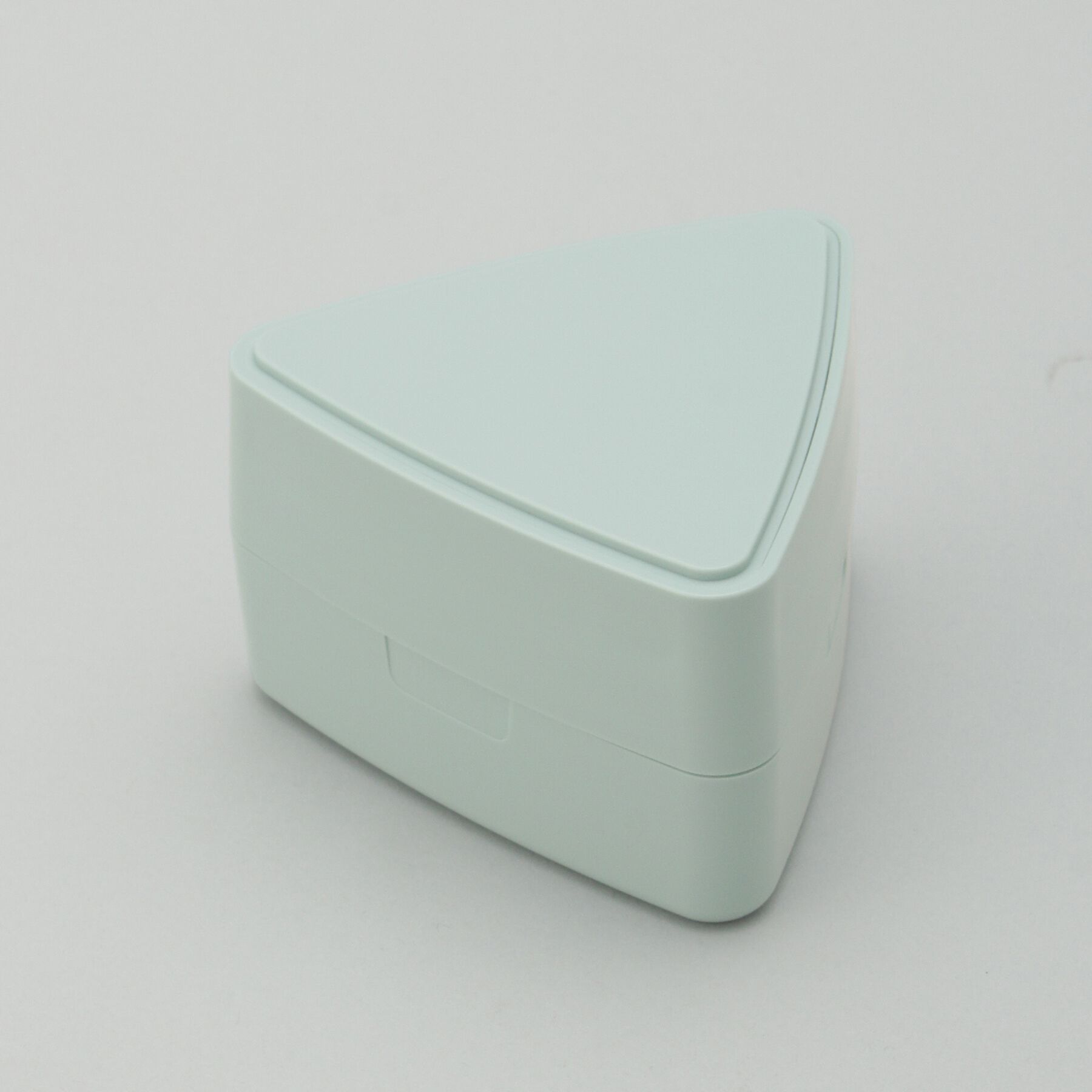 212 KITCHEN STORE「triangle おにぎりケース SXBL ＜GEL-COOL  ジェルクール＞」|食器・キッチングッズ|