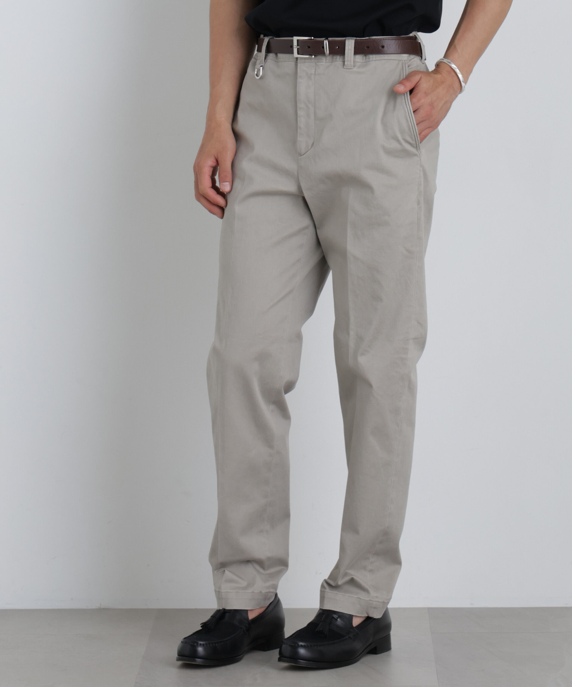 nano･universe「NewOnTrousers フェードサテンSlim テーパー」|チノ|