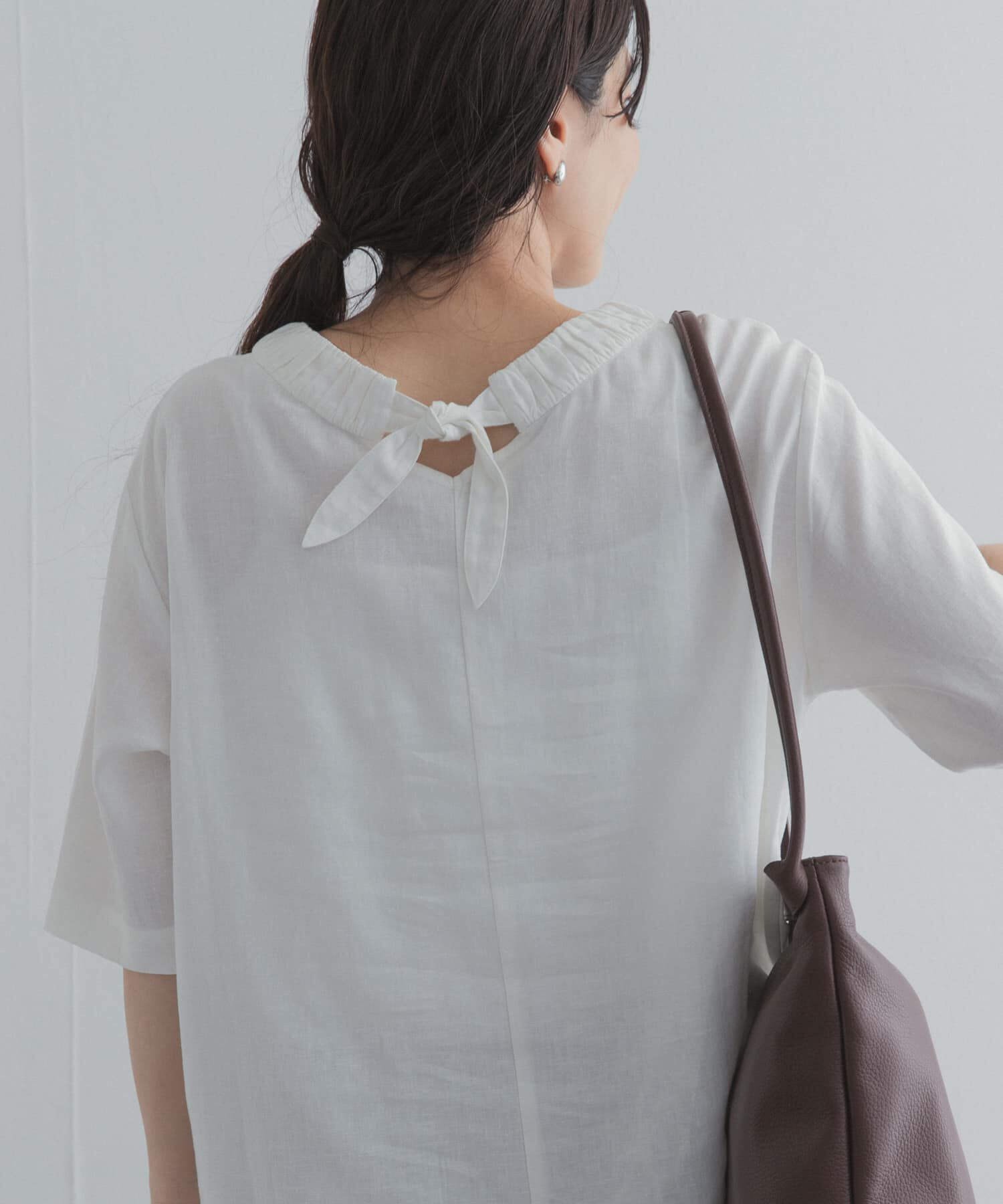 URBAN RESEARCH DOORS「リネンレーヨンバックリボンブラウス」|シャツ・ブラウス|